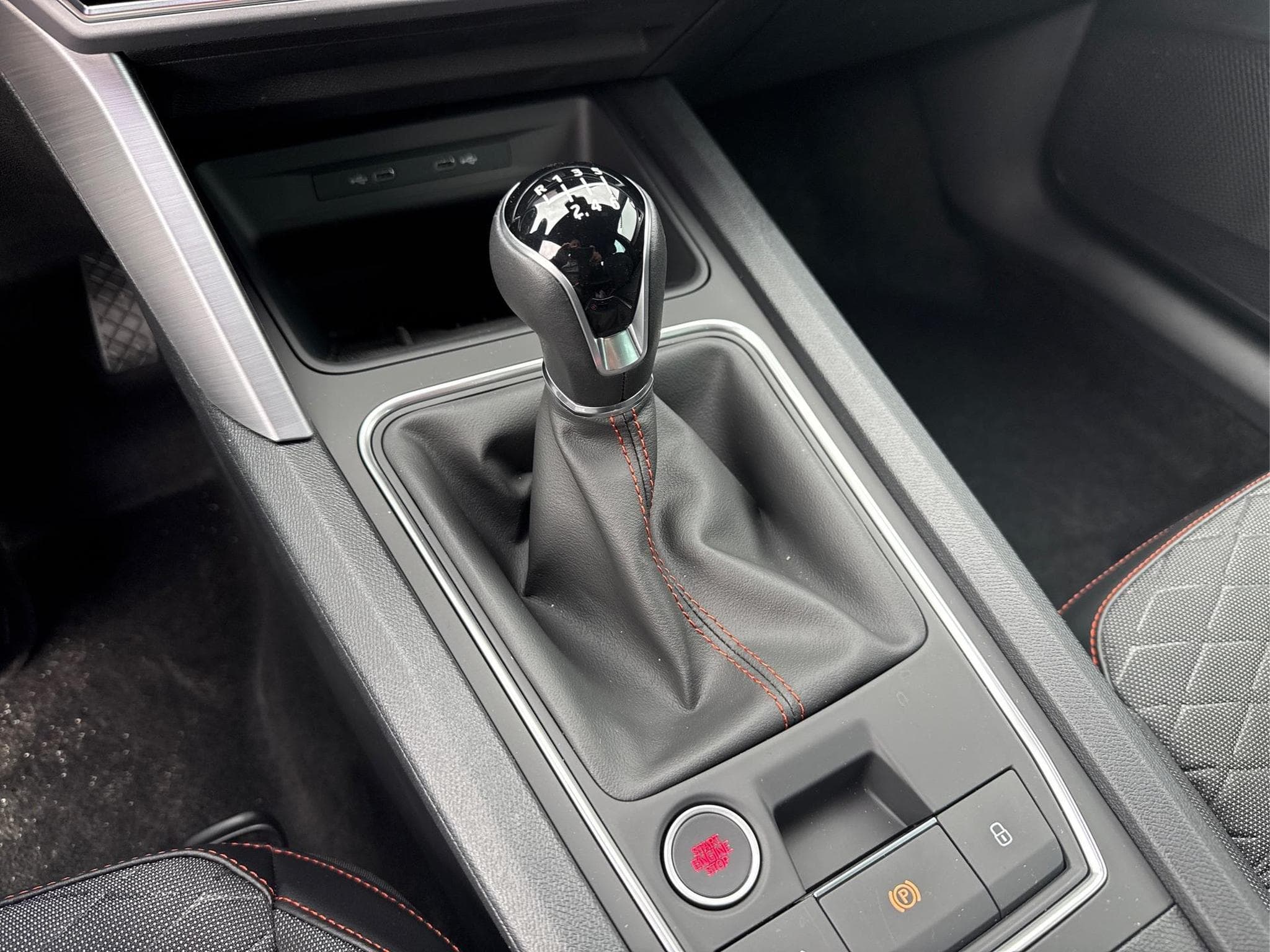 Seat Leon FR (2026) - Foto 13