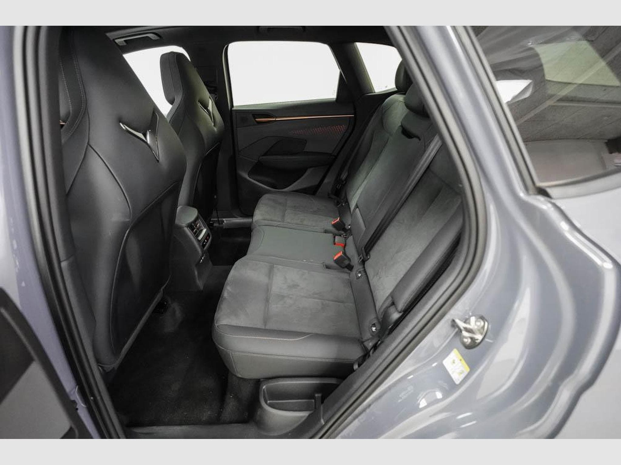 Cupra Terramar 2,0 TSI DSG (2025) - Foto 17