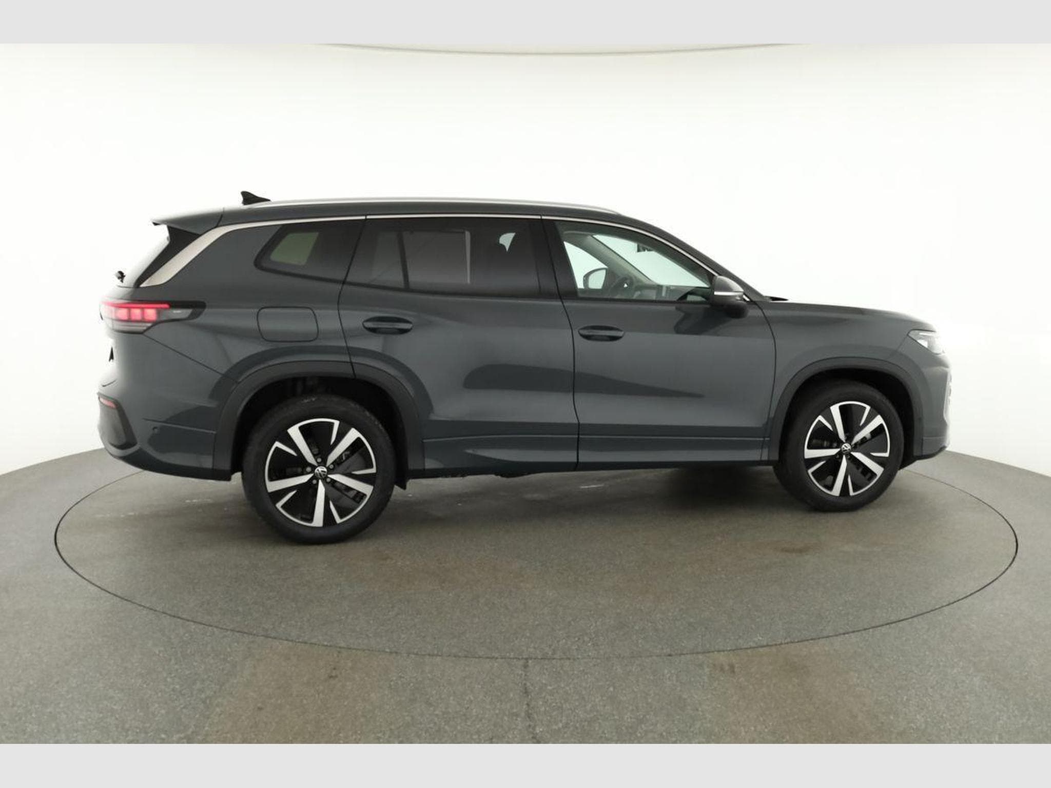 VW Tayron 1.5 TSI eHybrid 150 kW Life (2026) - Foto 21