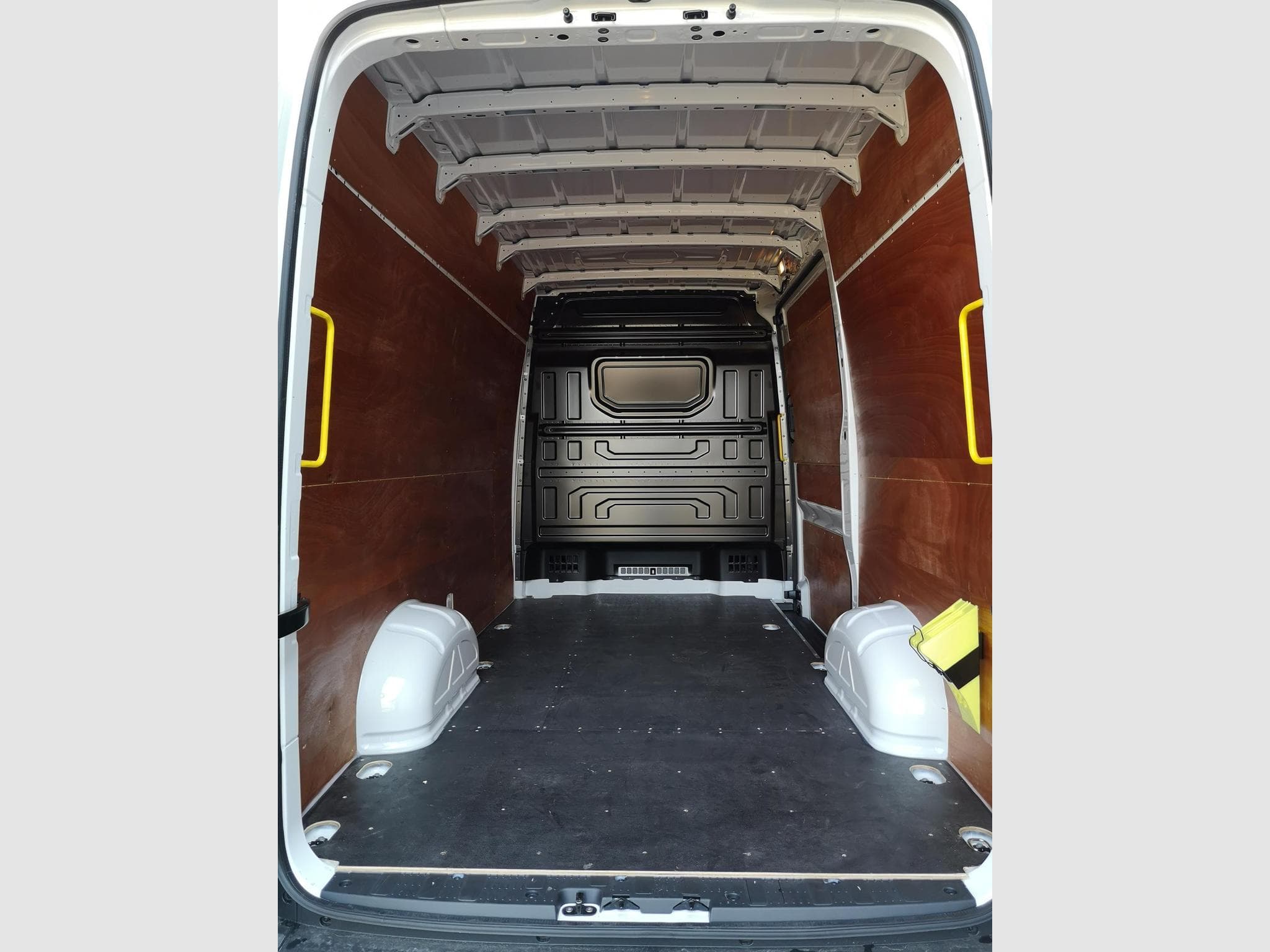VW Crafter Kasten 35 mittellang Hochdach FWD (2026) - Foto 9