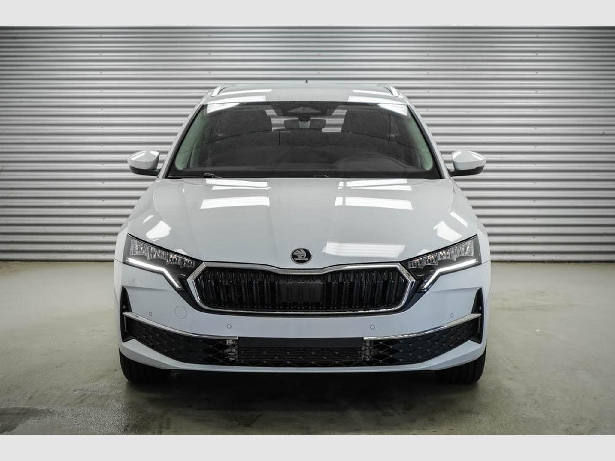 Skoda Octavia Kombi 1,5 eTSI (2026) - Foto 2