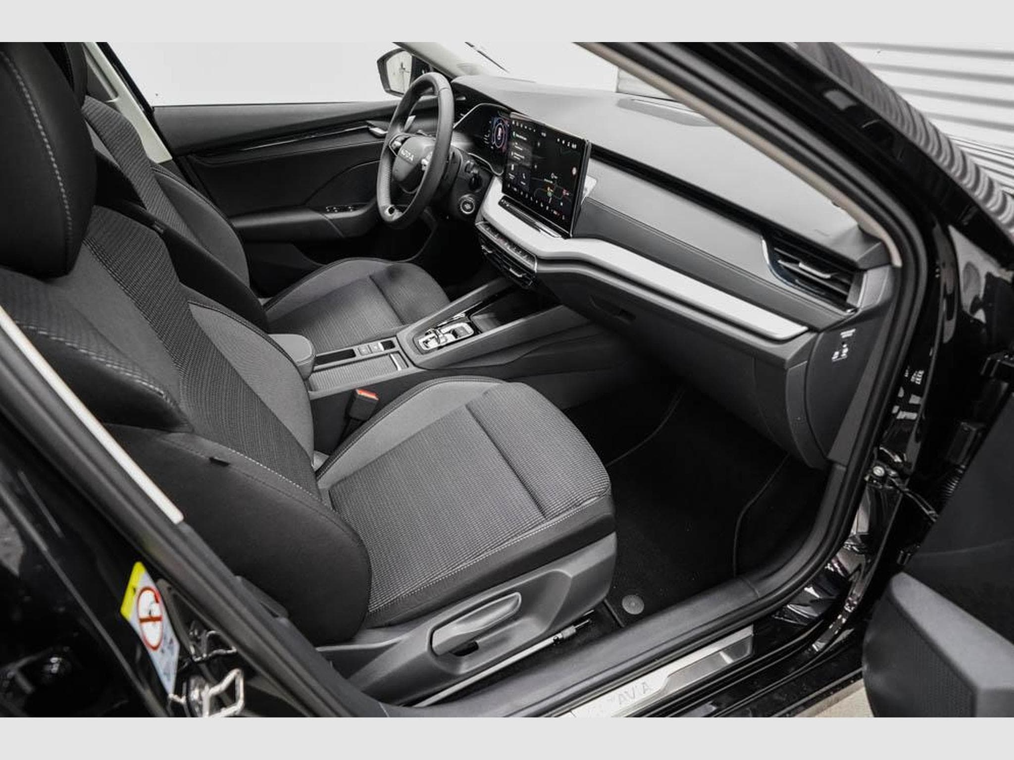 Skoda Octavia Kombi 1,5 eTSI (2025) - Foto 20