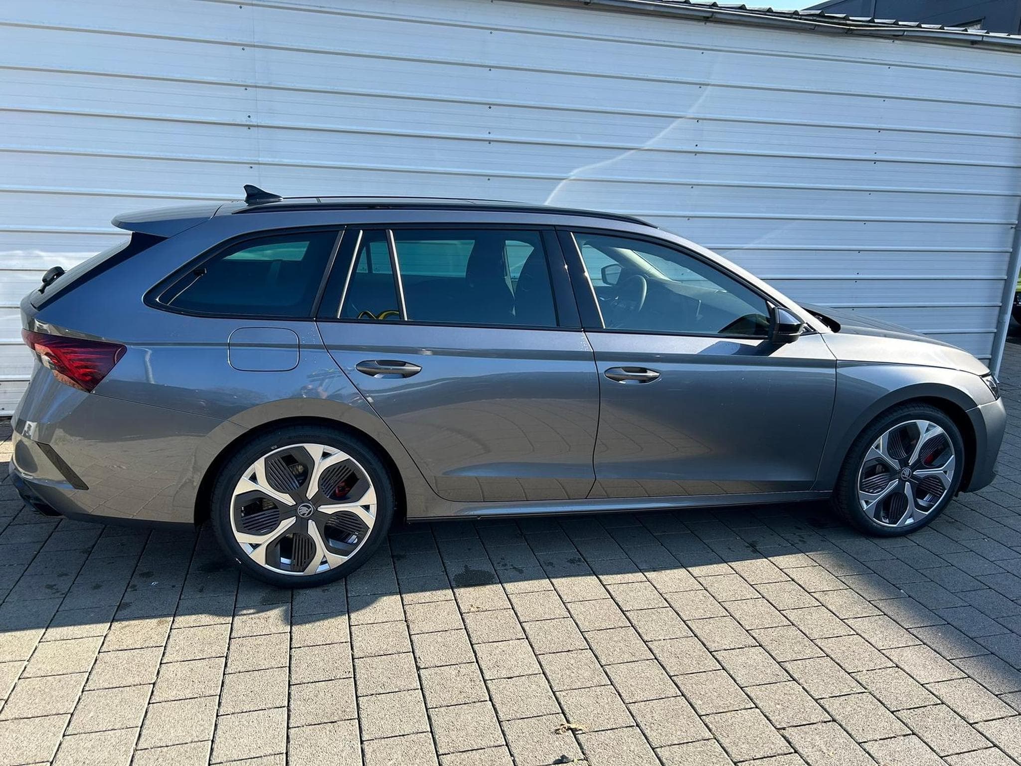 Skoda Octavia RS (2026) - Foto 3