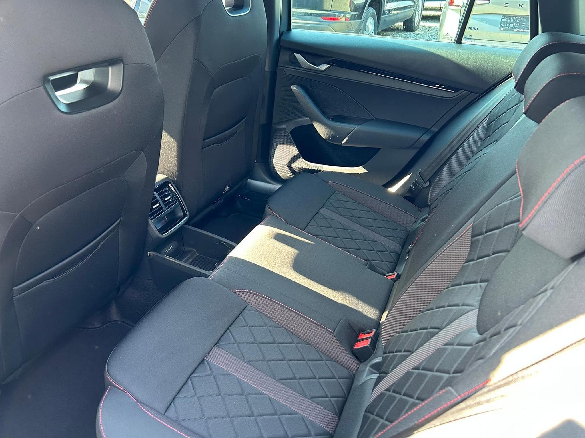 Skoda Octavia RS (2026) - Foto 8