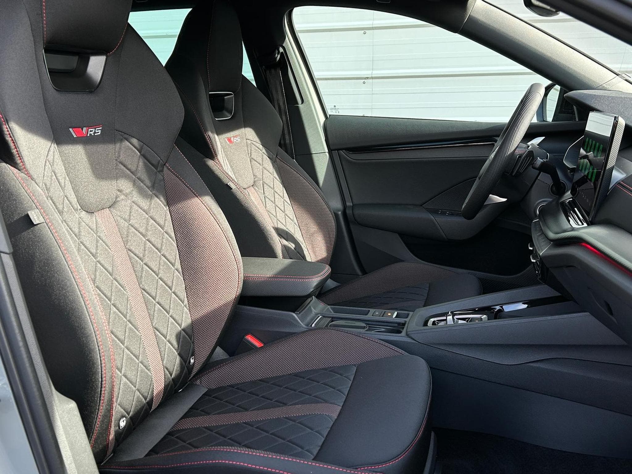 Skoda Octavia RS (2026) - Foto 13