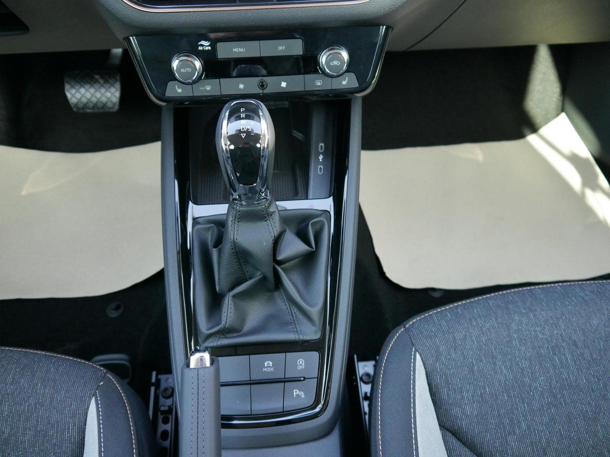 Skoda Kamiq Premium (2026) - Foto 15