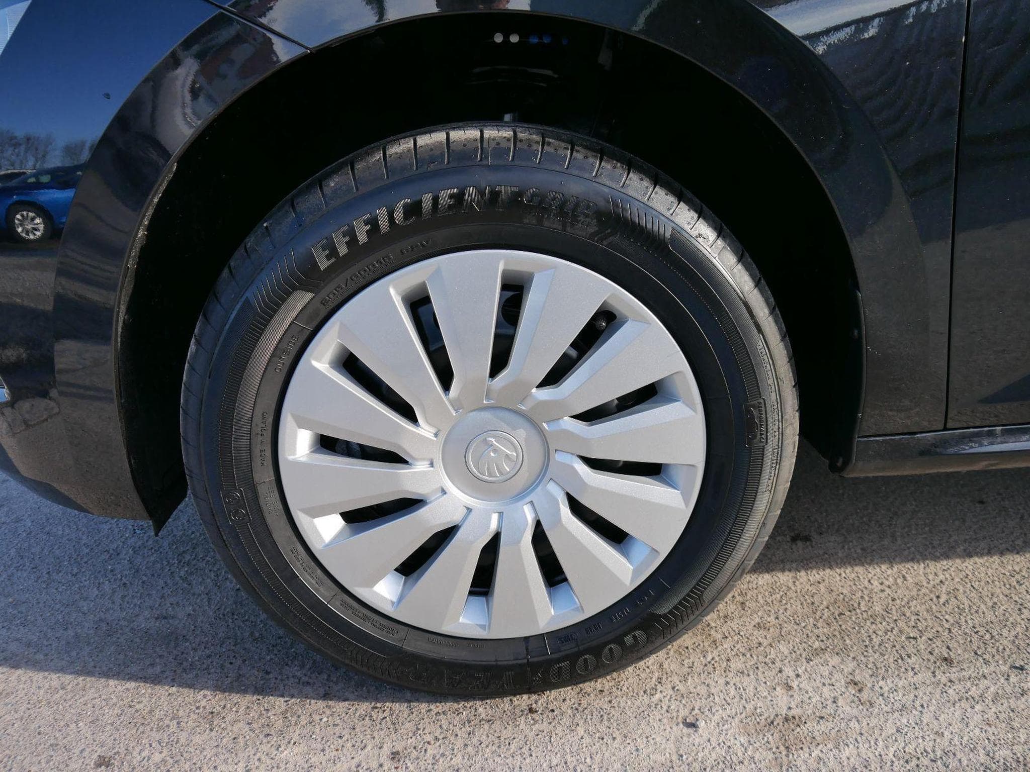 Skoda Kamiq Selection 1.5 TSI (2026) - Photo 6