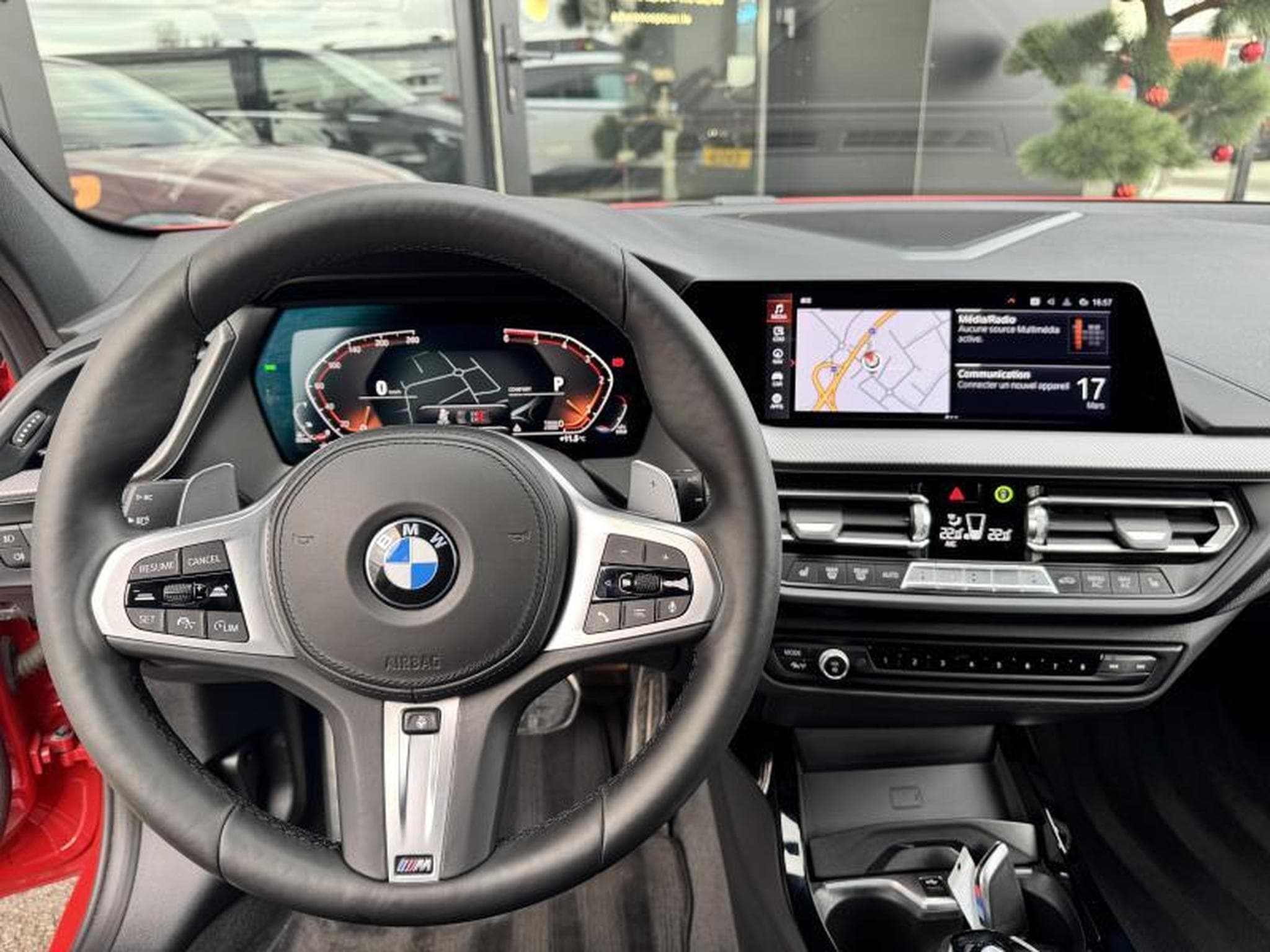 BMW 118 d pack M (2021) - Photo 7