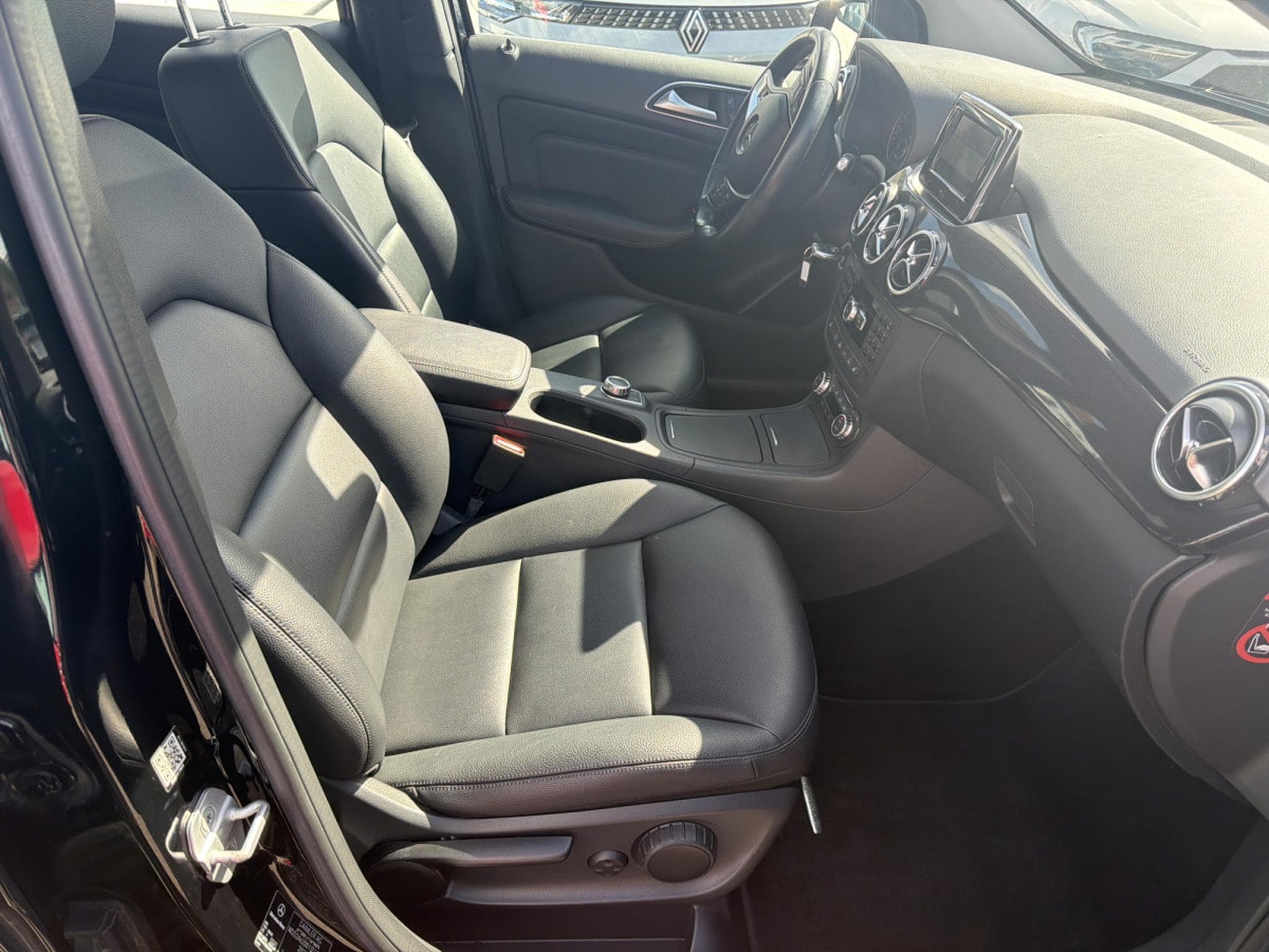 Mercedes B 180 1.8 CDI  AUTO 110CV AVANTGARDE (2013) - Foto 11