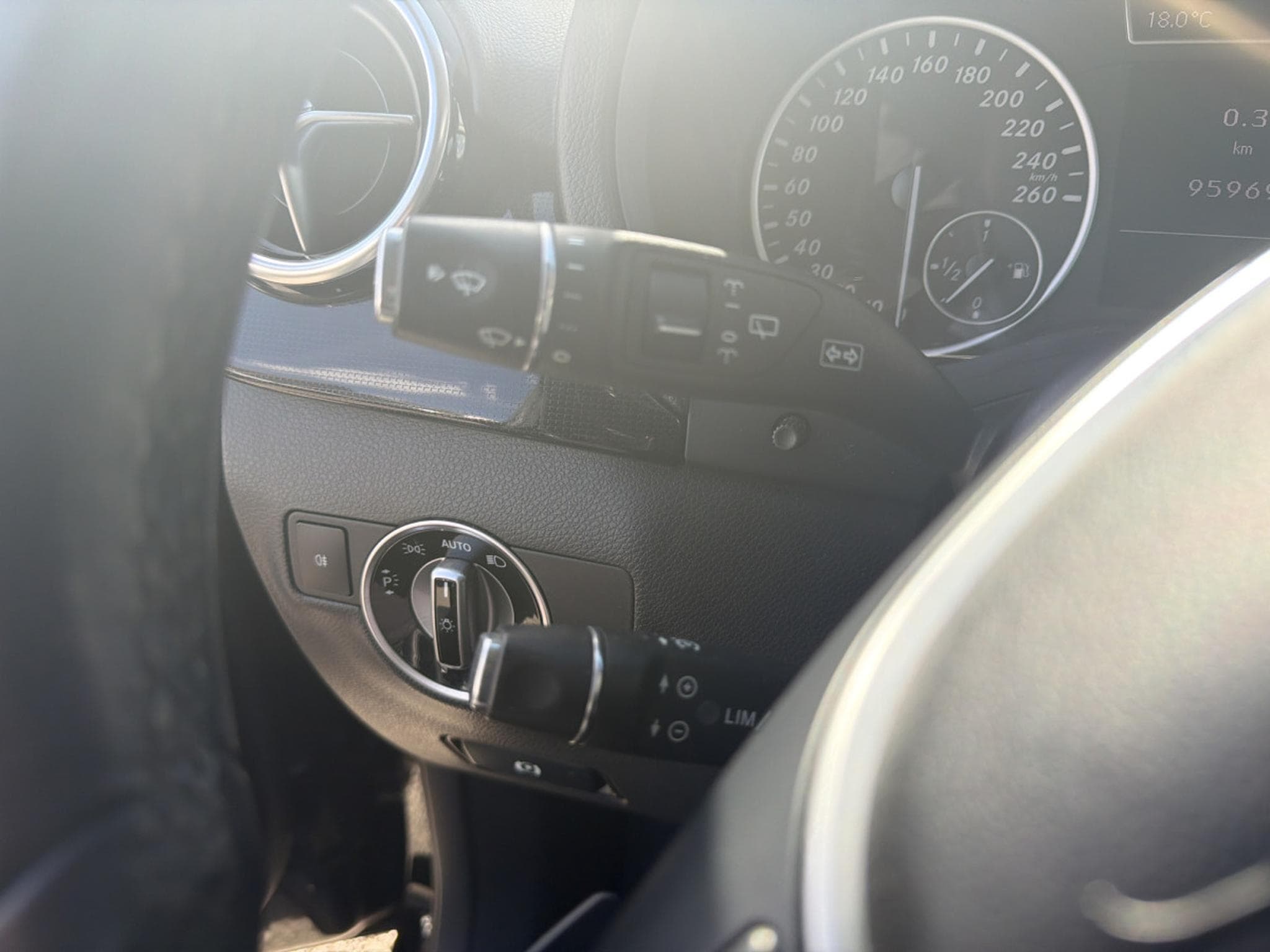 Mercedes B 180 1.8 CDI  AUTO 110CV AVANTGARDE (2013) - Foto 14