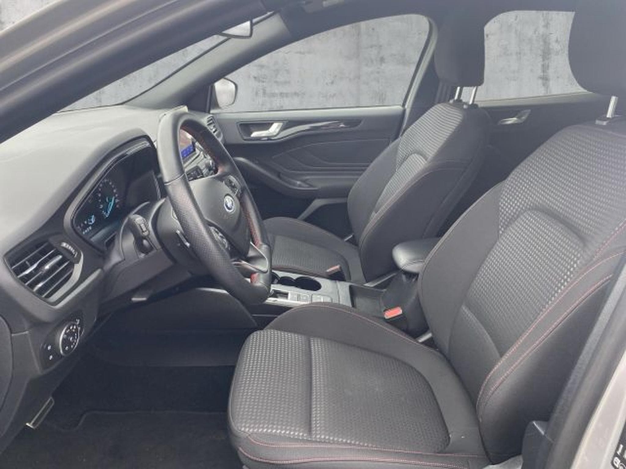 Ford Focus Focus Turnier 1.5 ST-Line NAVI RFK LED ACC SHZG (2021) - Foto 11
