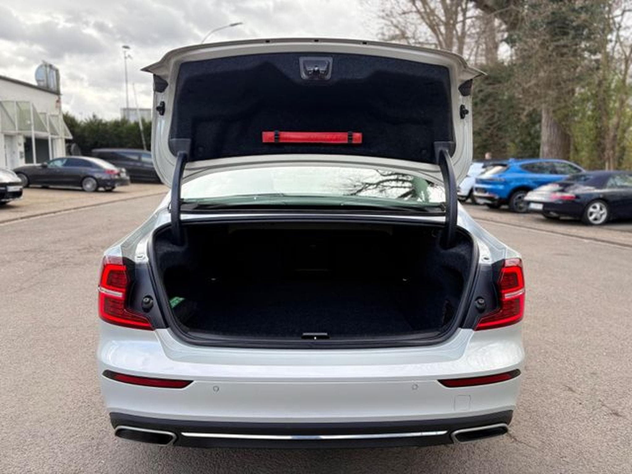 Volvo S60 S60 INSCRIPTION *AUT*VOLL-LED*360KAMERA*VIRTUAL* (2021) - Photo 9