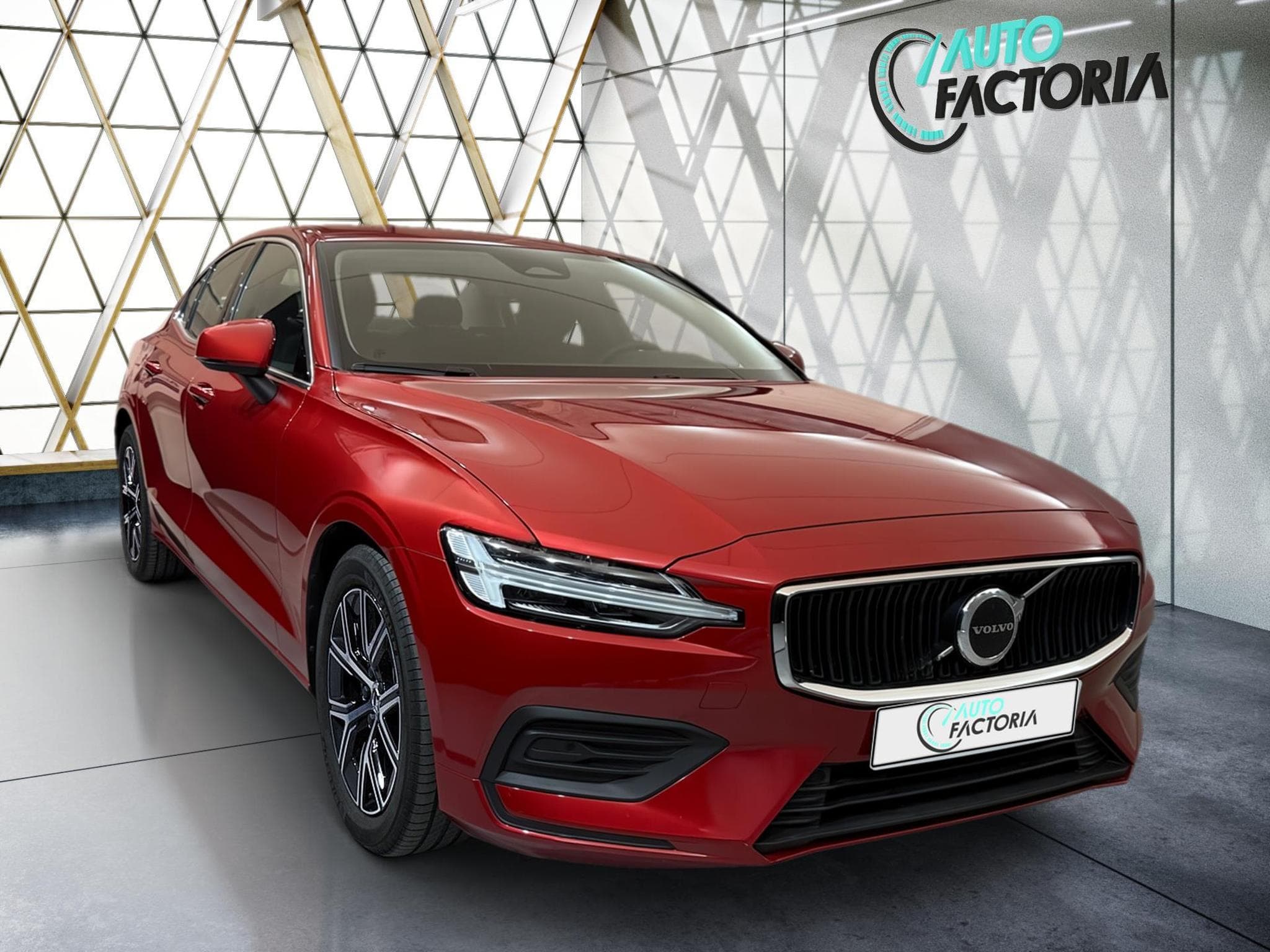 Volvo S60 -46% B4 MHEV 197cv BVA +GPS+CAM+LED+Options (2024) - Photo 1