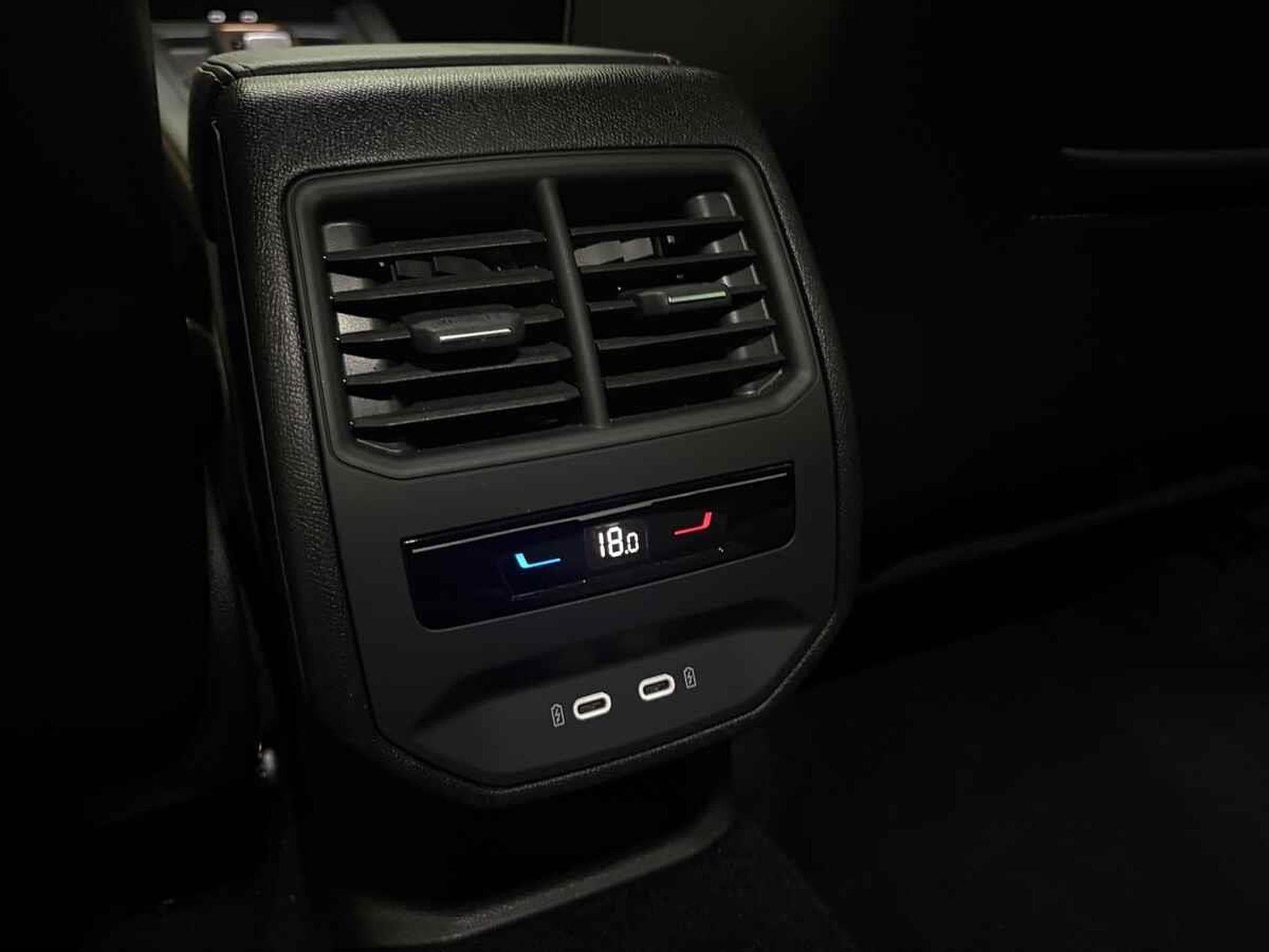 Cupra Leon -29% 1.5 eTSI 150cv BVA+MIRRORLINK+CAM+LED+JA18 (2025) - Foto 12