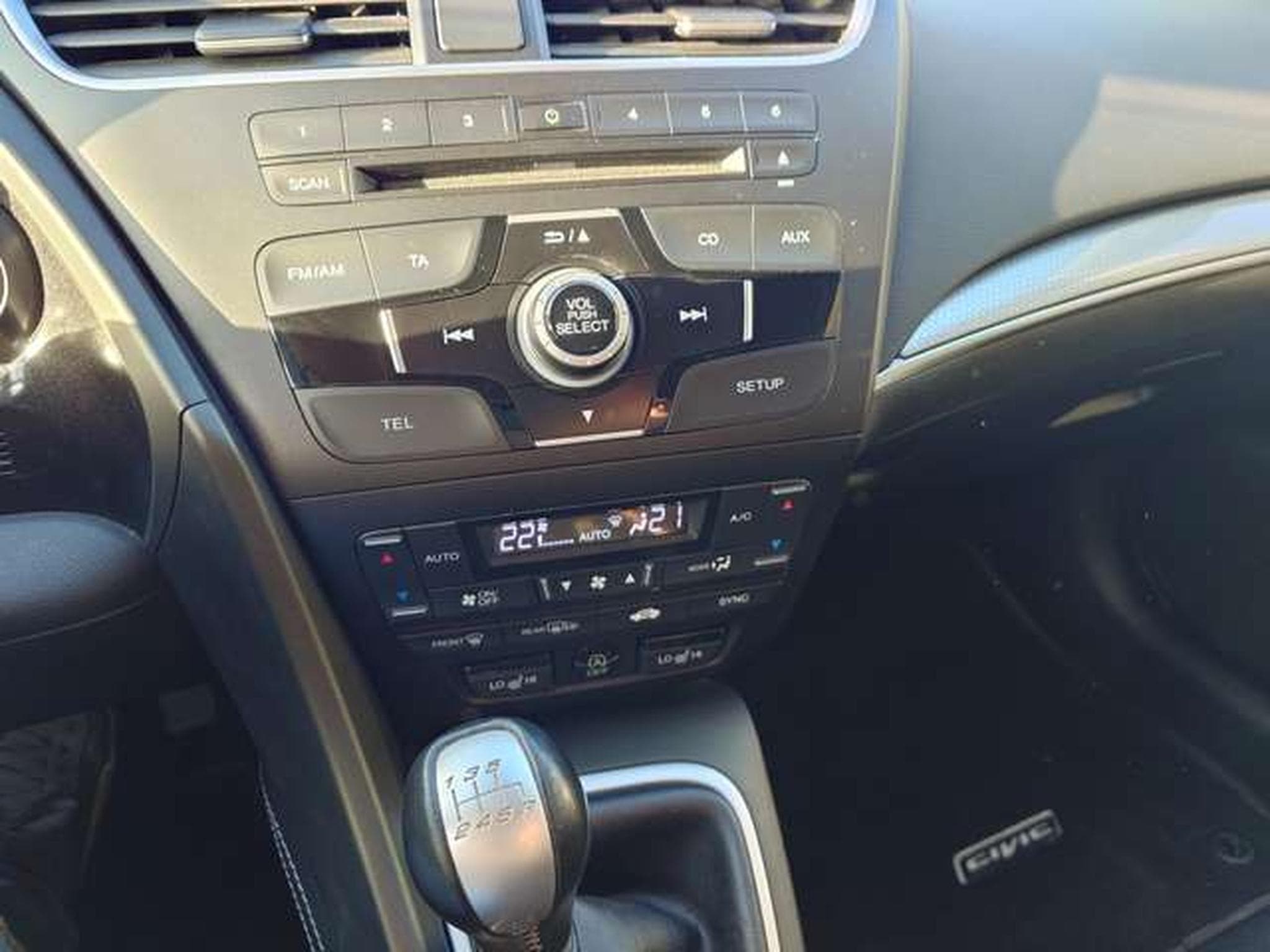 Honda Civic Civic 1.4i Elegance bvm6 (2015) - Photo 10