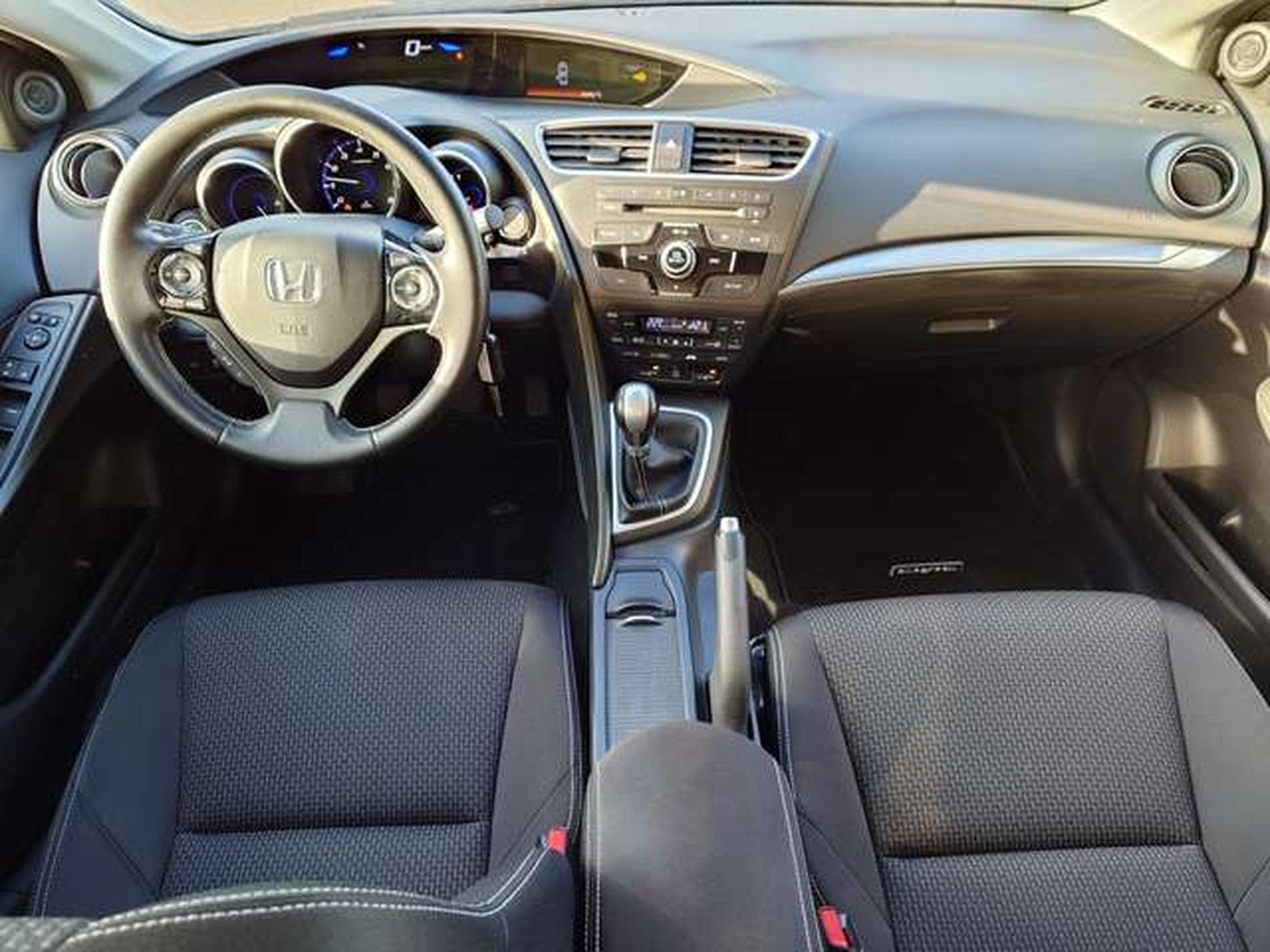 Honda Civic Civic 1.4i Elegance bvm6 (2015) - Photo 4