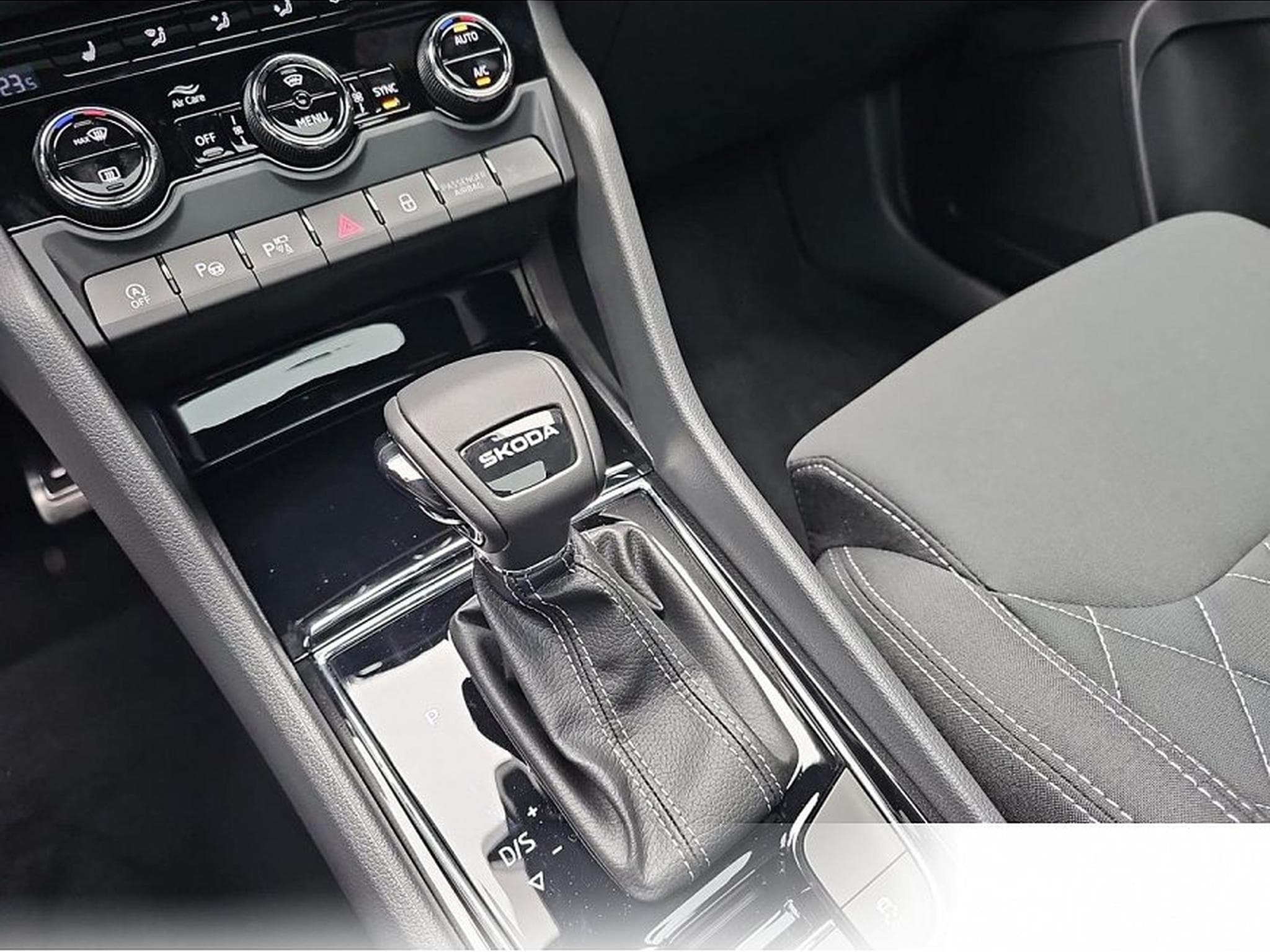 Skoda Karoq (2026) - Foto 11