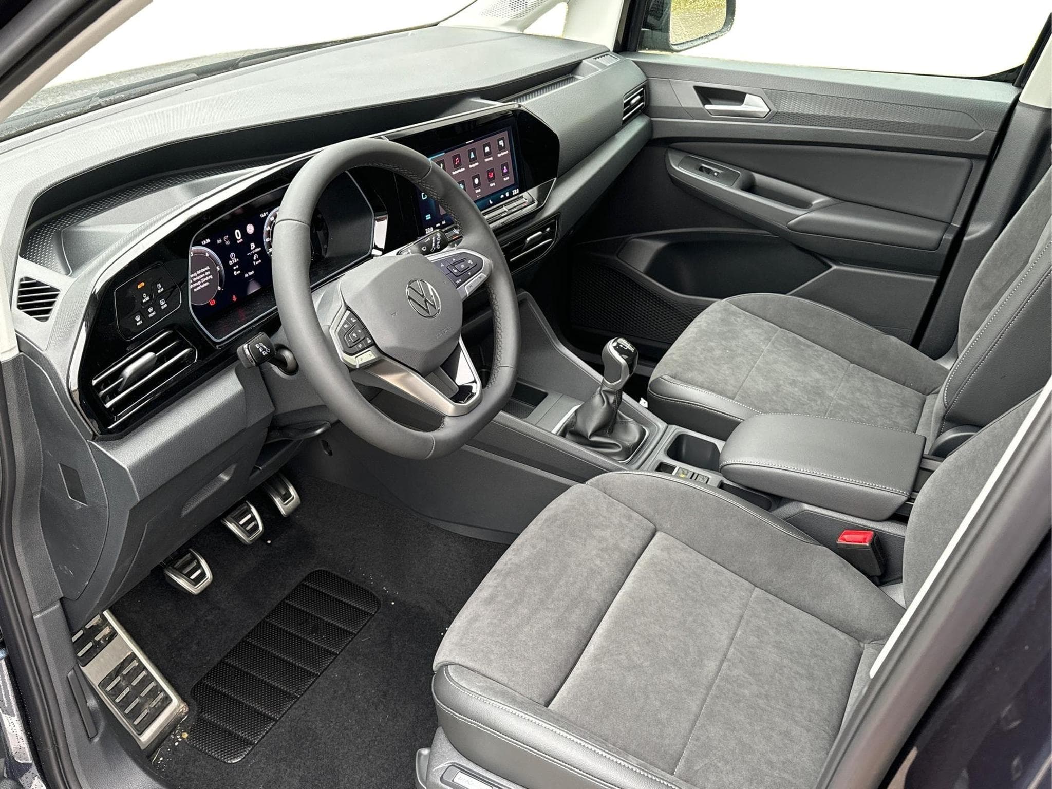 VW Caddy Style (2026) - Foto 9