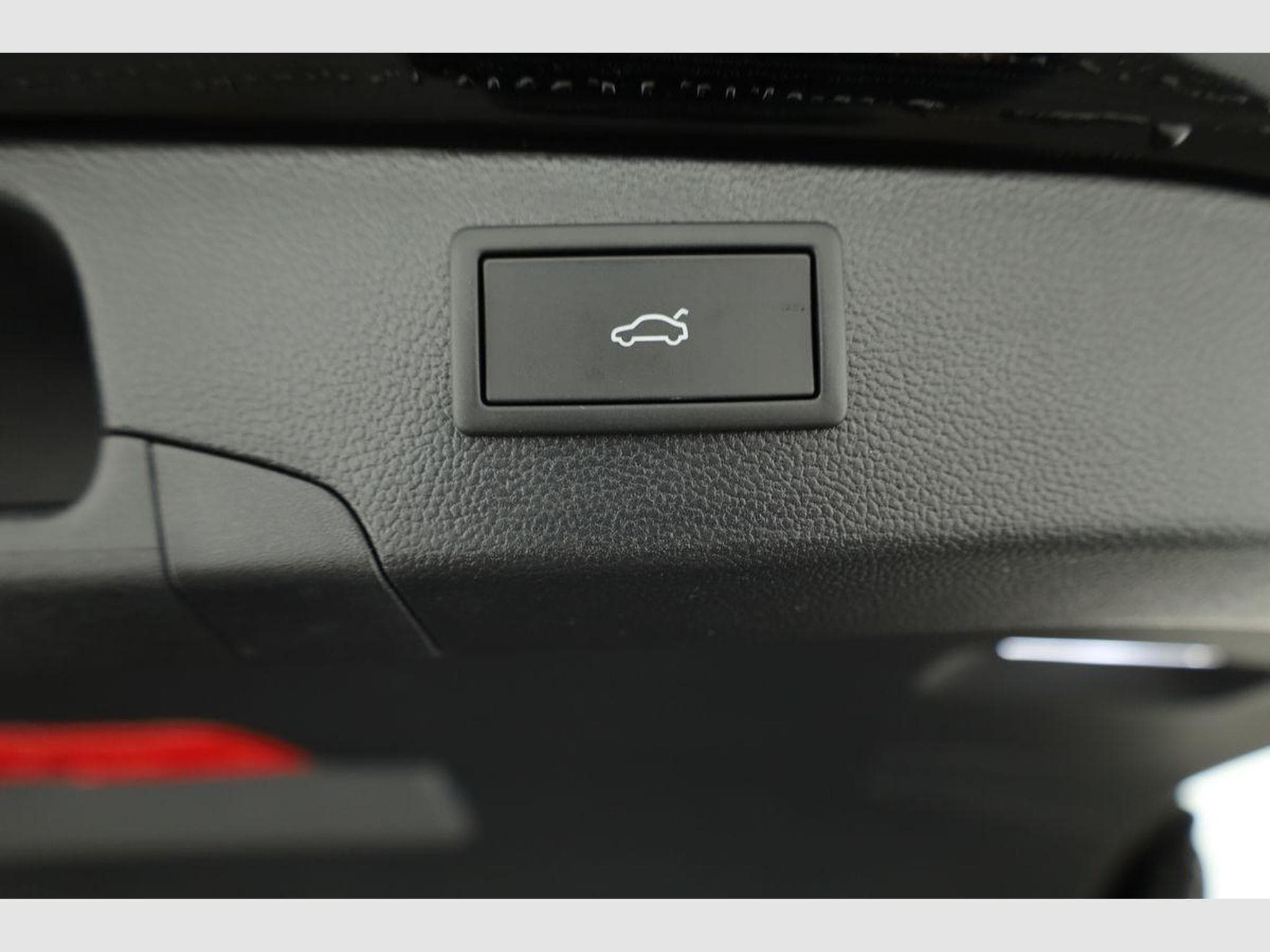 VW Passat Variant 2.0 TDI 142 kW 4Motion R-Line (2026) - Foto 12