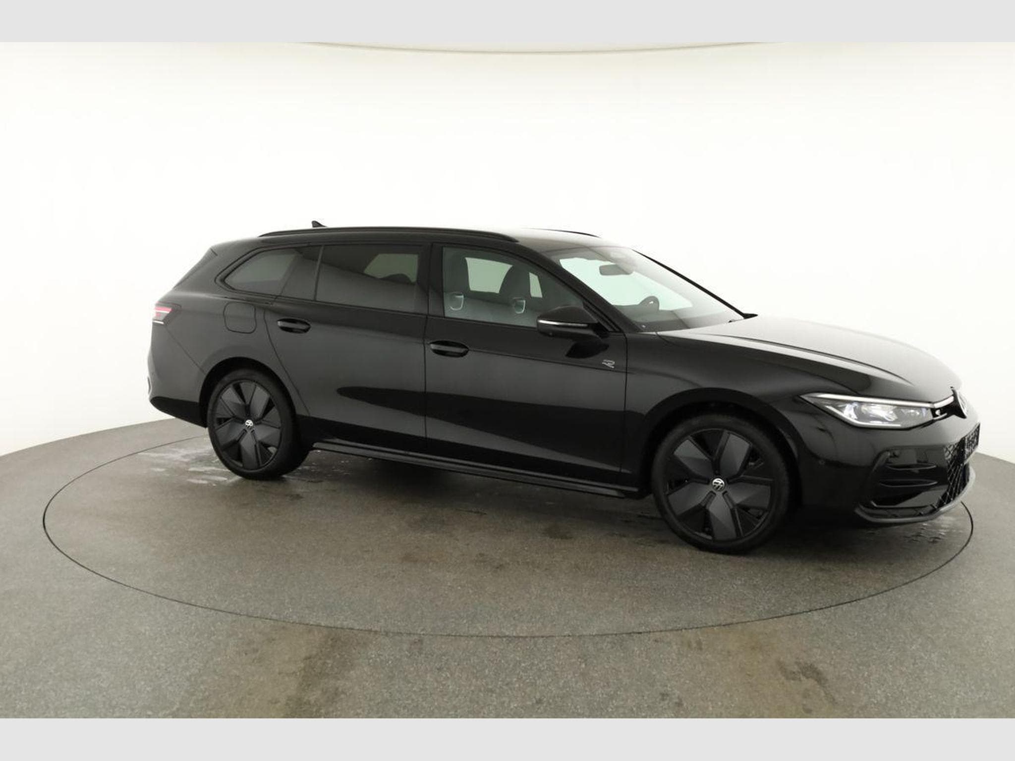 VW Passat Variant 2.0 TDI 142 kW 4Motion R-Line (2026) - Foto 24