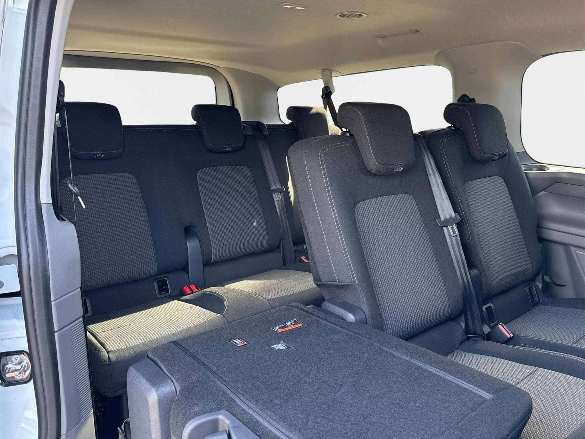 VW T7 Basis (2026) - Foto 17