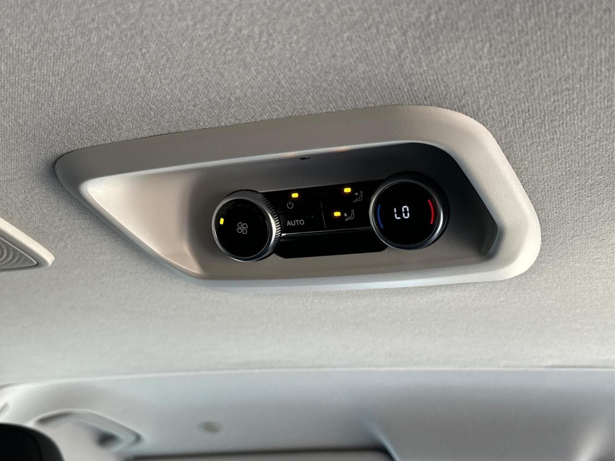 VW T7 Basis (2026) - Foto 18