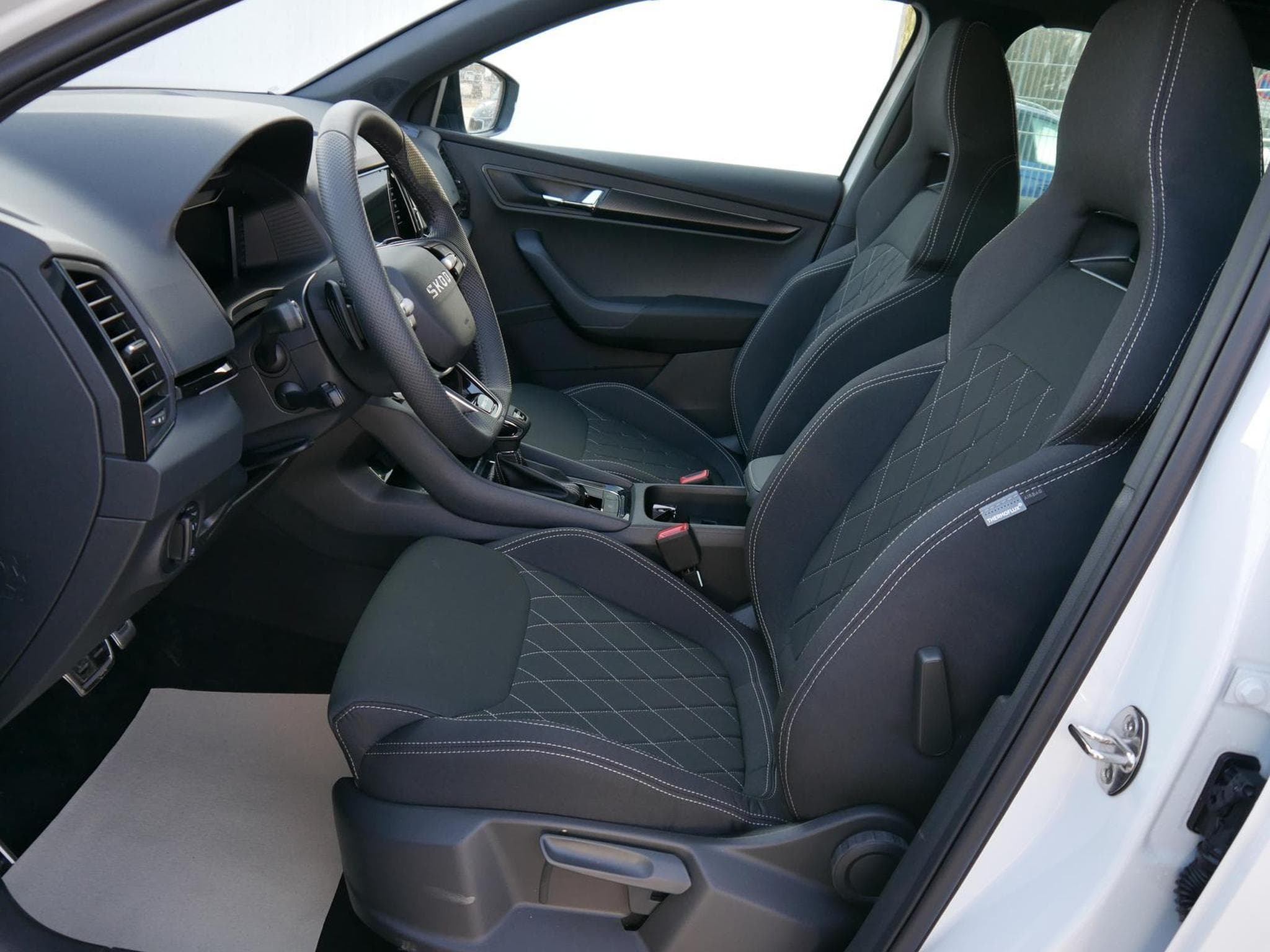 Skoda Karoq Sportline (2026) - Photo 7