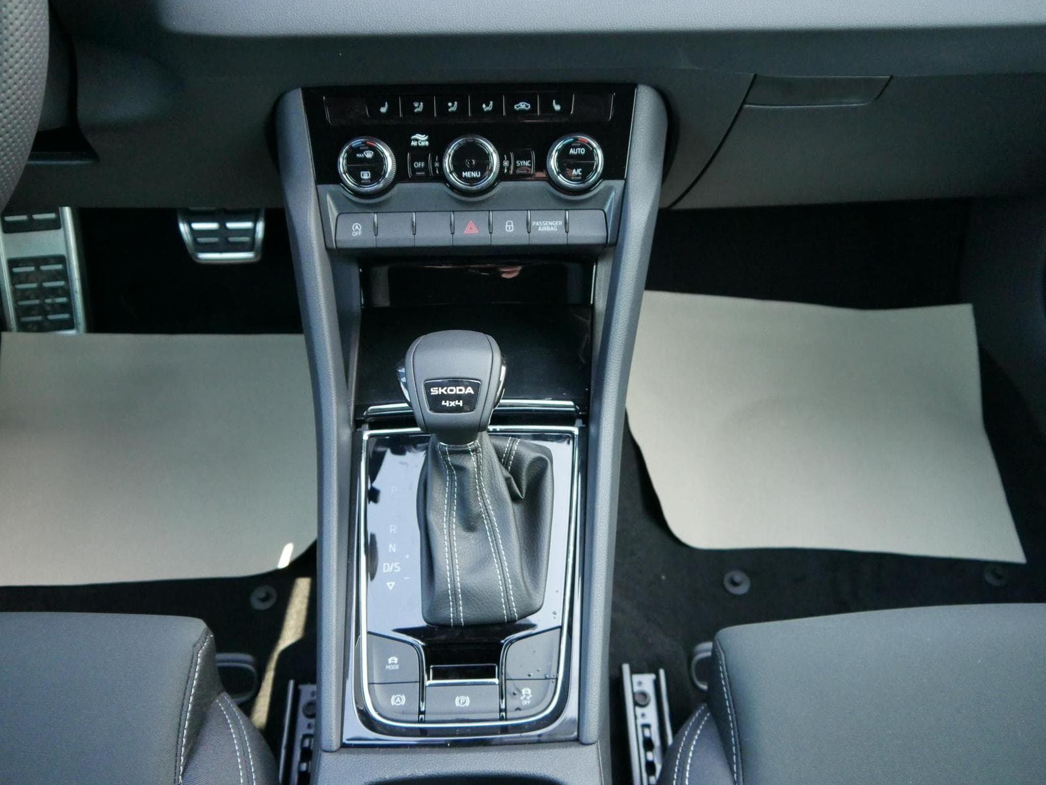 Skoda Karoq Sportline (2026) - Photo 14