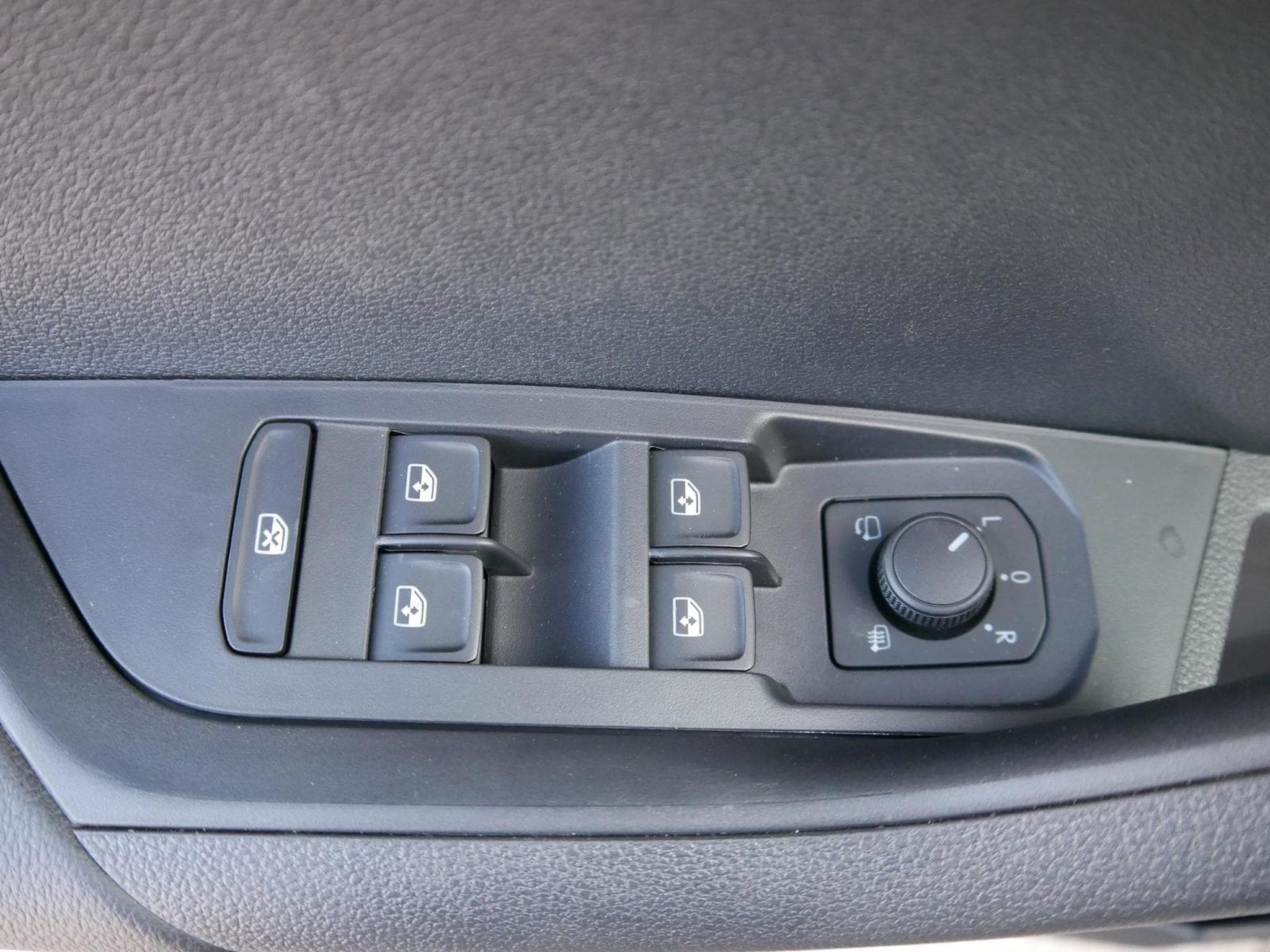 Skoda Karoq Sportline (2026) - Photo 11