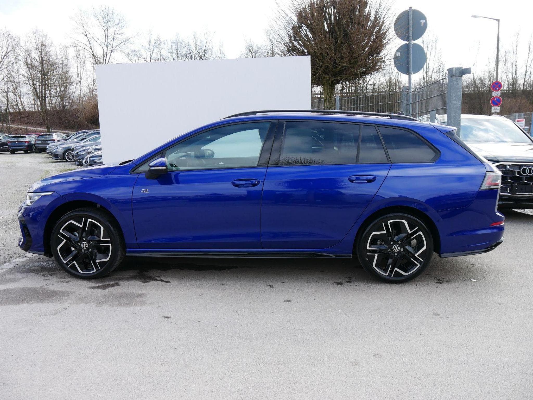 VW Golf Variant R-Line (2026) - Foto 4