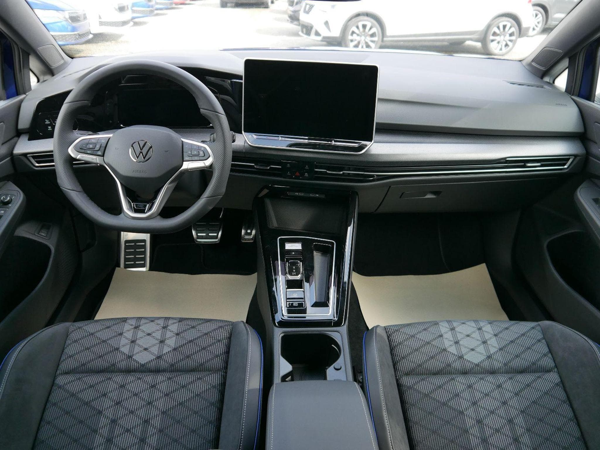 VW Golf Variant R-Line (2026) - Foto 9