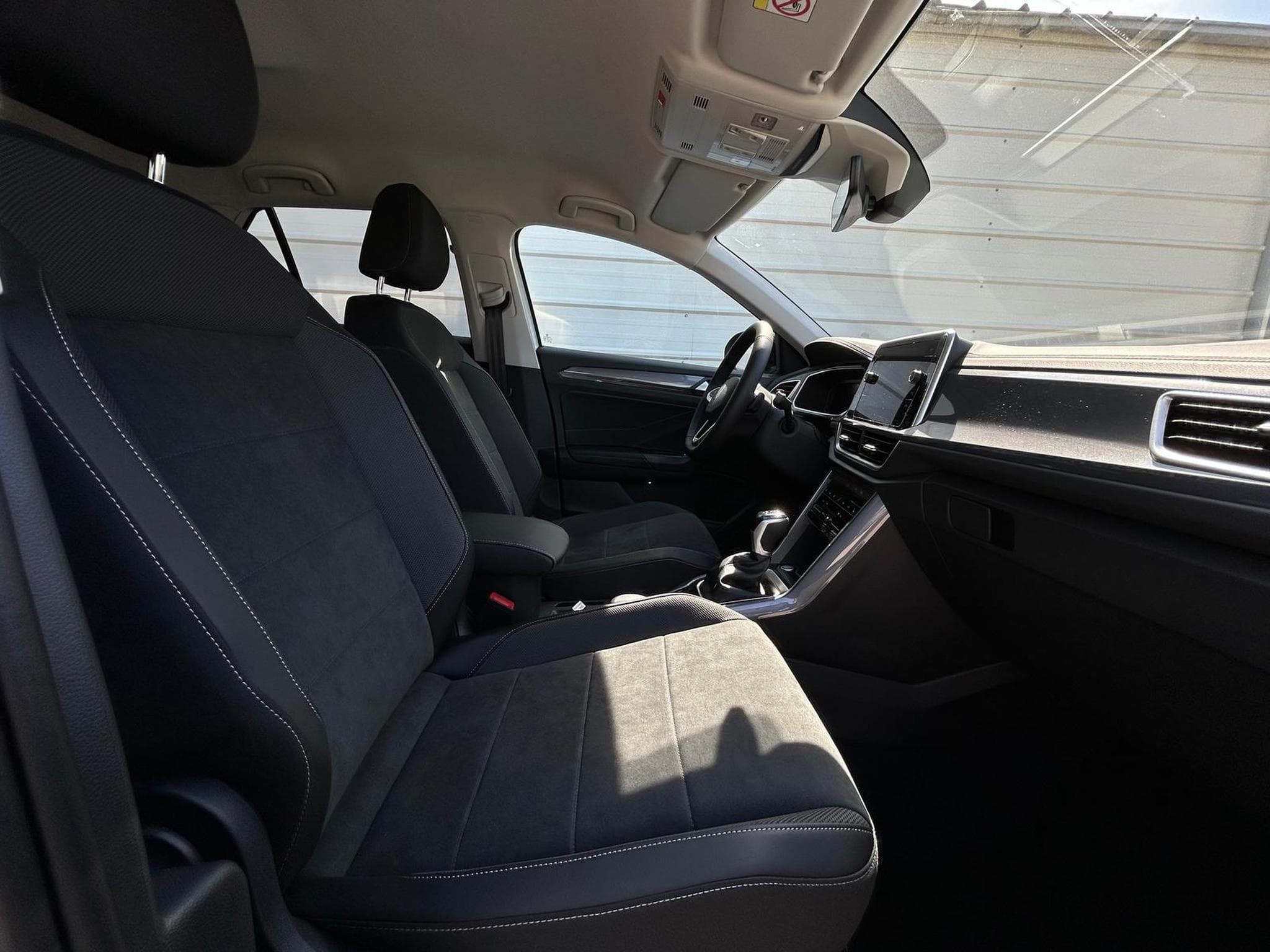 VW T-Roc Limited (2026) - Photo 9