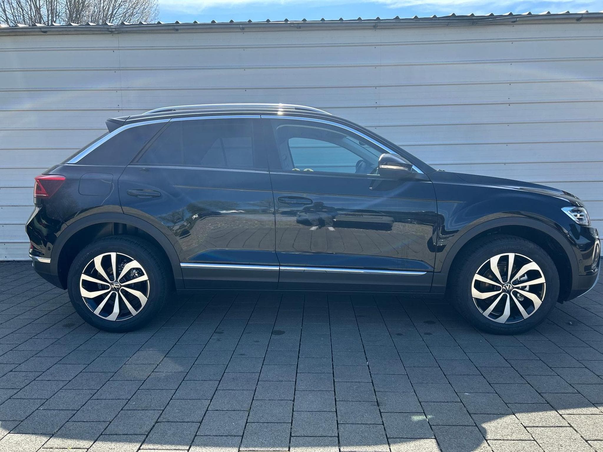 VW T-Roc Limited (2026) - Photo 3