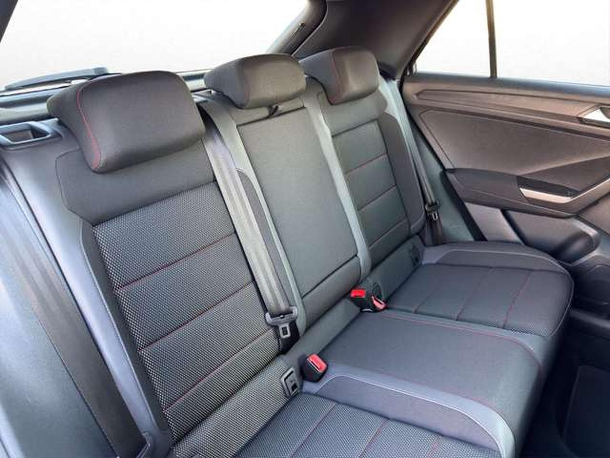 VW T-Roc Sport 4Motion/Navi/Standhzg/ACC (2021) - Photo 26