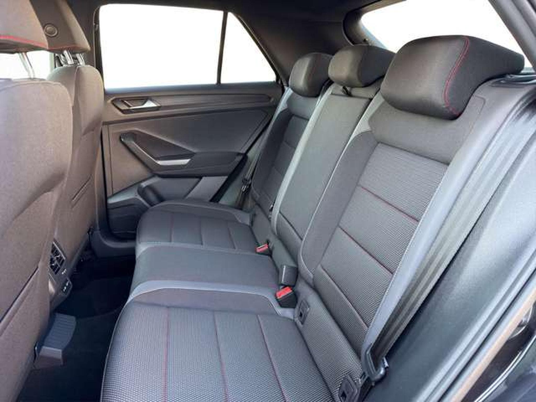 VW T-Roc Sport 4Motion/Navi/Standhzg/ACC (2021) - Photo 27