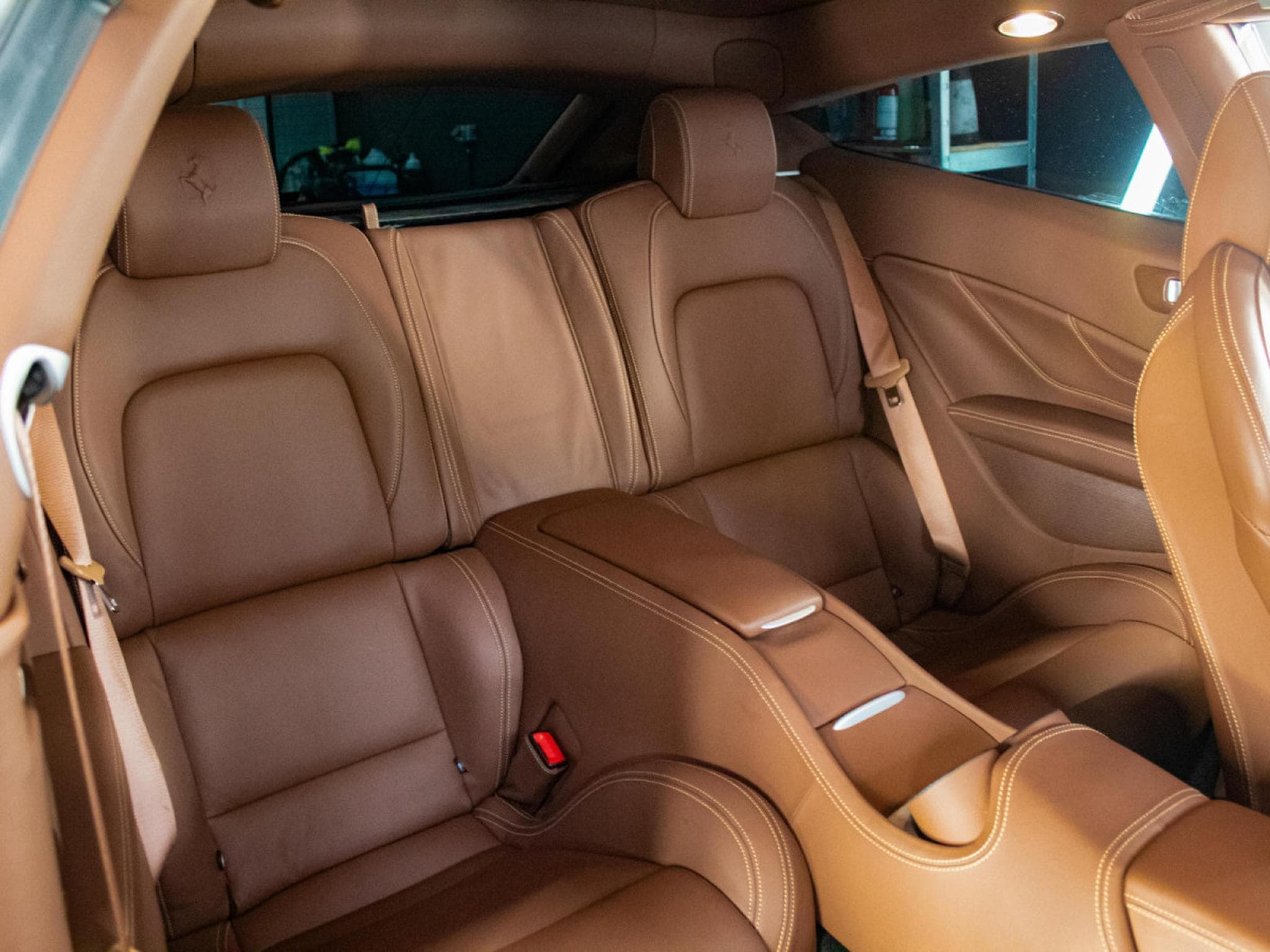 Ferrari FF 6.3 V12 (2011) - Photo 20