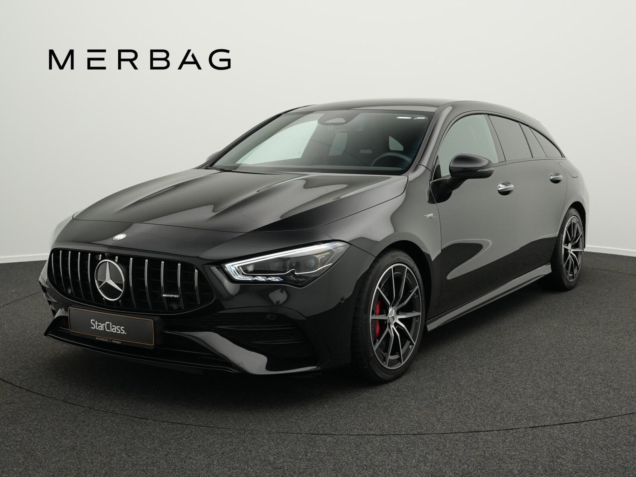 Mercedes CLA 35 AMG 4MATIC Panorama+Night (2024) - Photo 1