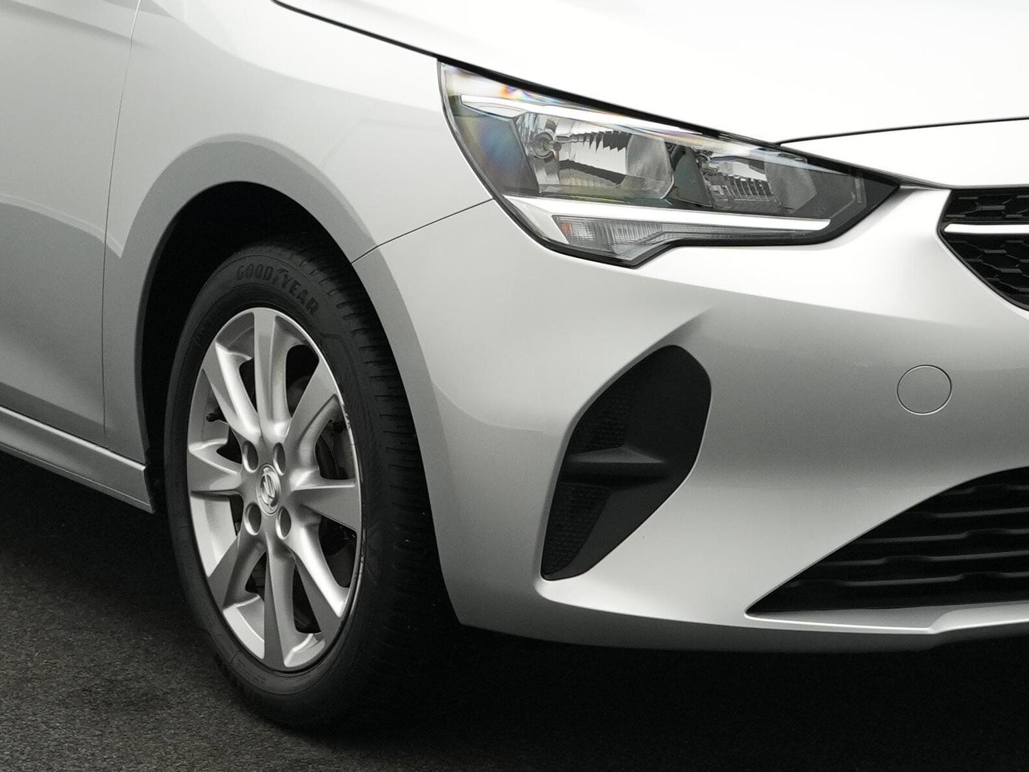 Opel Corsa F 1.2 Edition (2022) - Foto 9