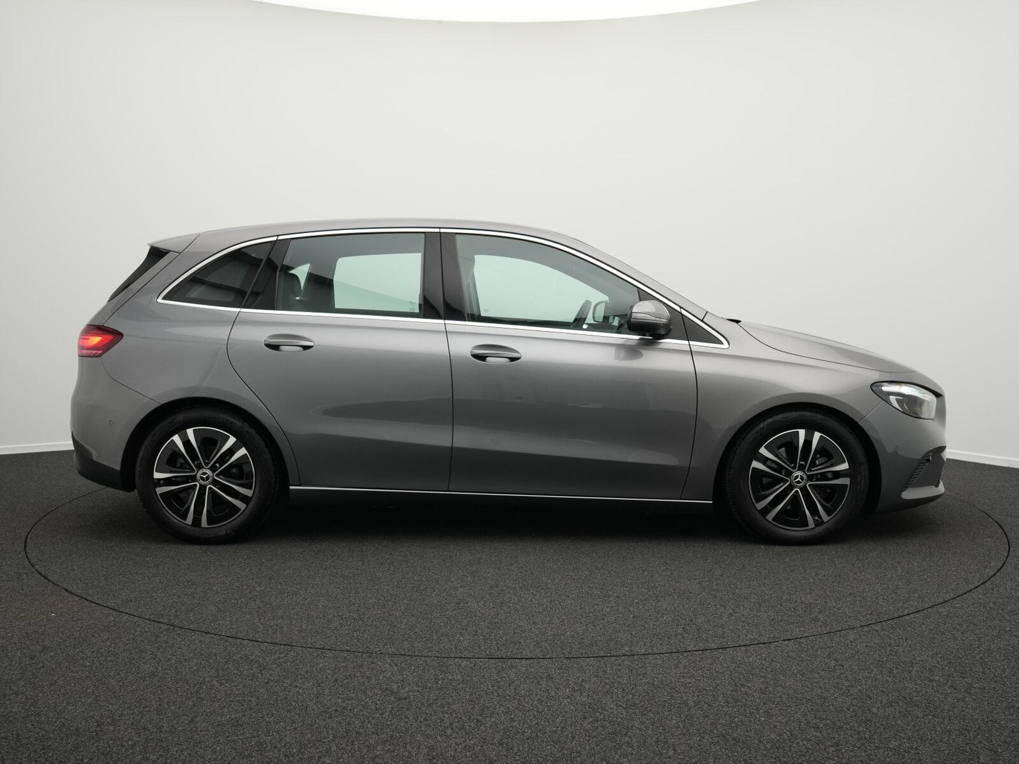 Mercedes B 180 d Progressive LED+Kamera+MBUX+Apple (2024) - Photo 5