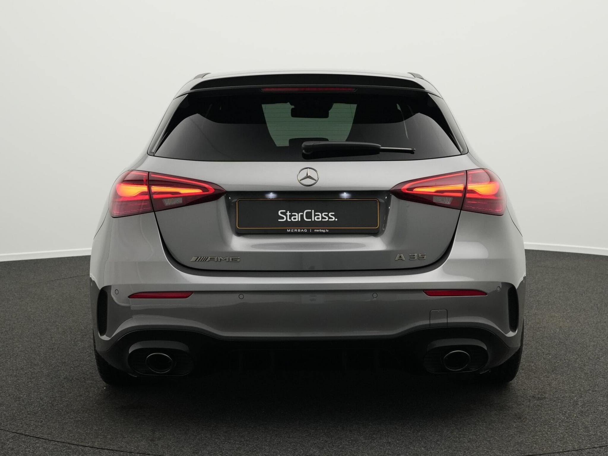 Mercedes A 35 AMG 4M Multi+Pano+Night+Burm (2025) - Photo 4