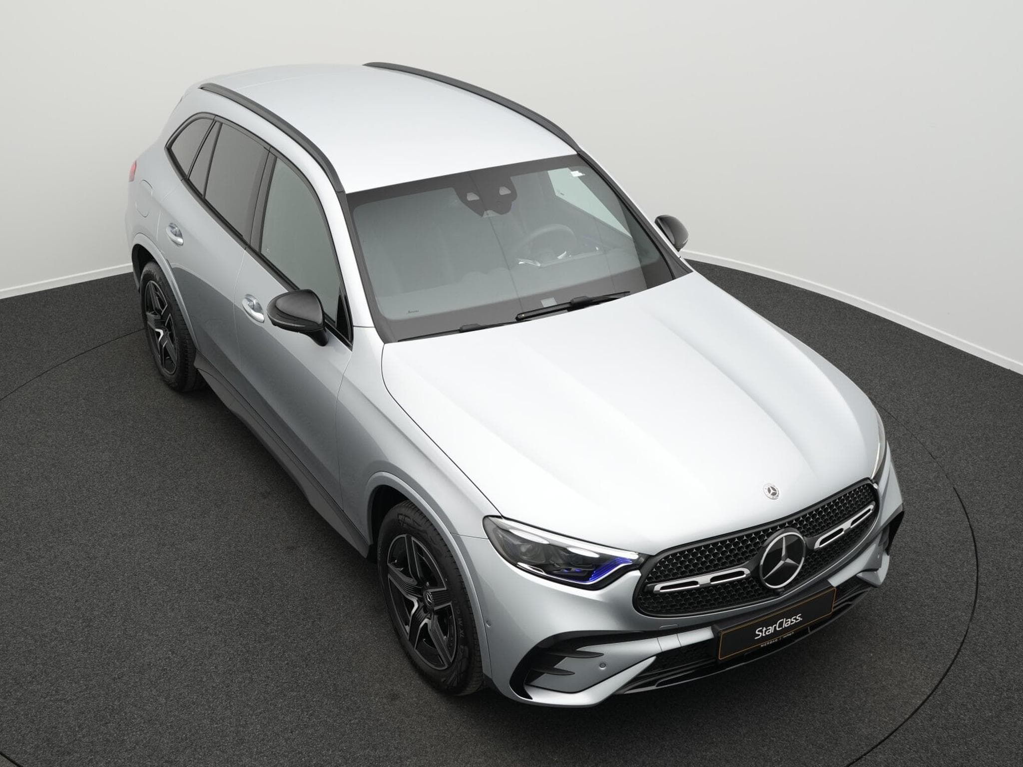 Mercedes GLC 300 d 4MATIC AMG-Line Digital+AHK+360+Memory (2024) - Photo 10