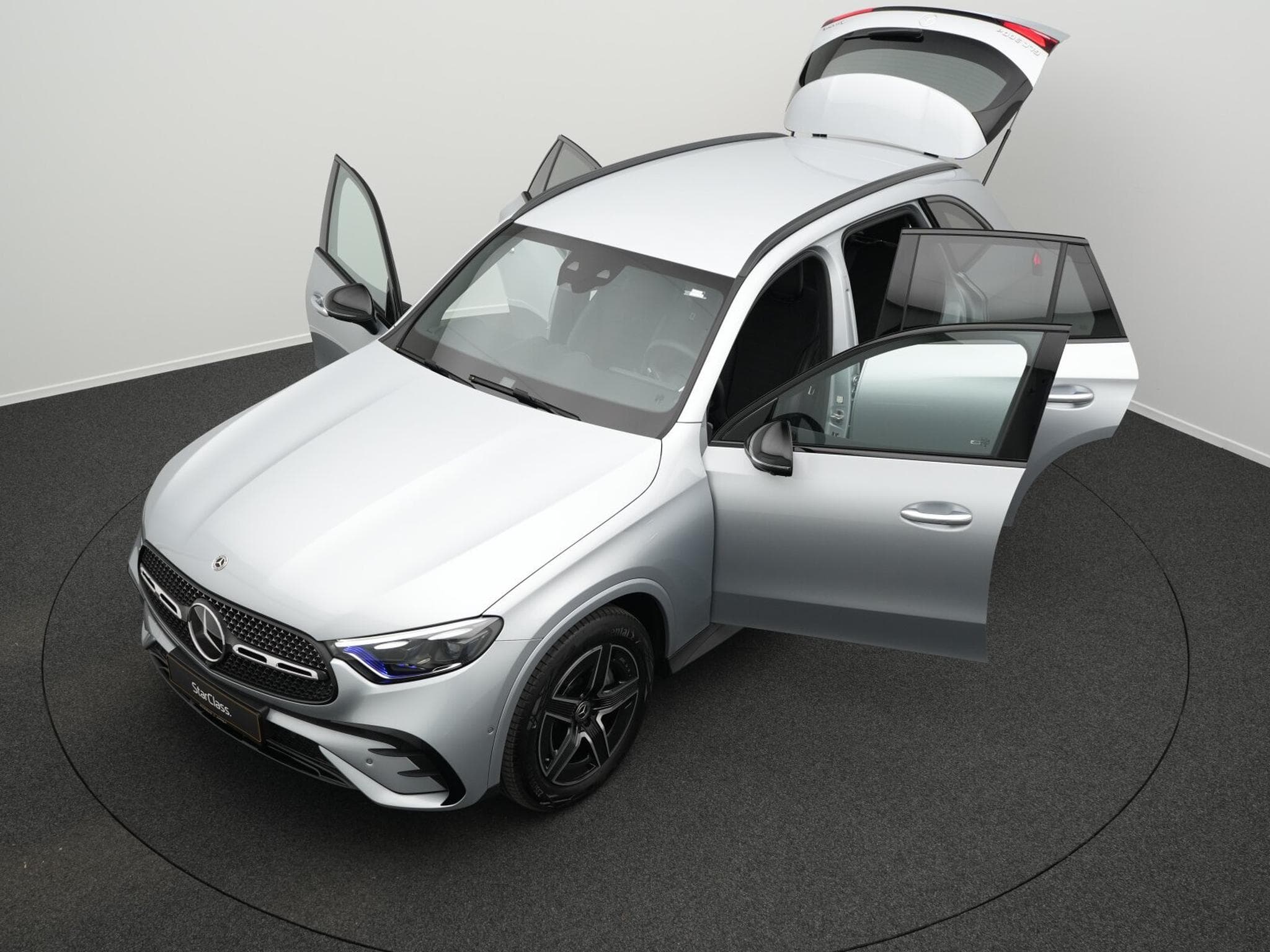 Mercedes GLC 300 d 4MATIC AMG-Line Digital+AHK+360+Memory (2024) - Photo 12