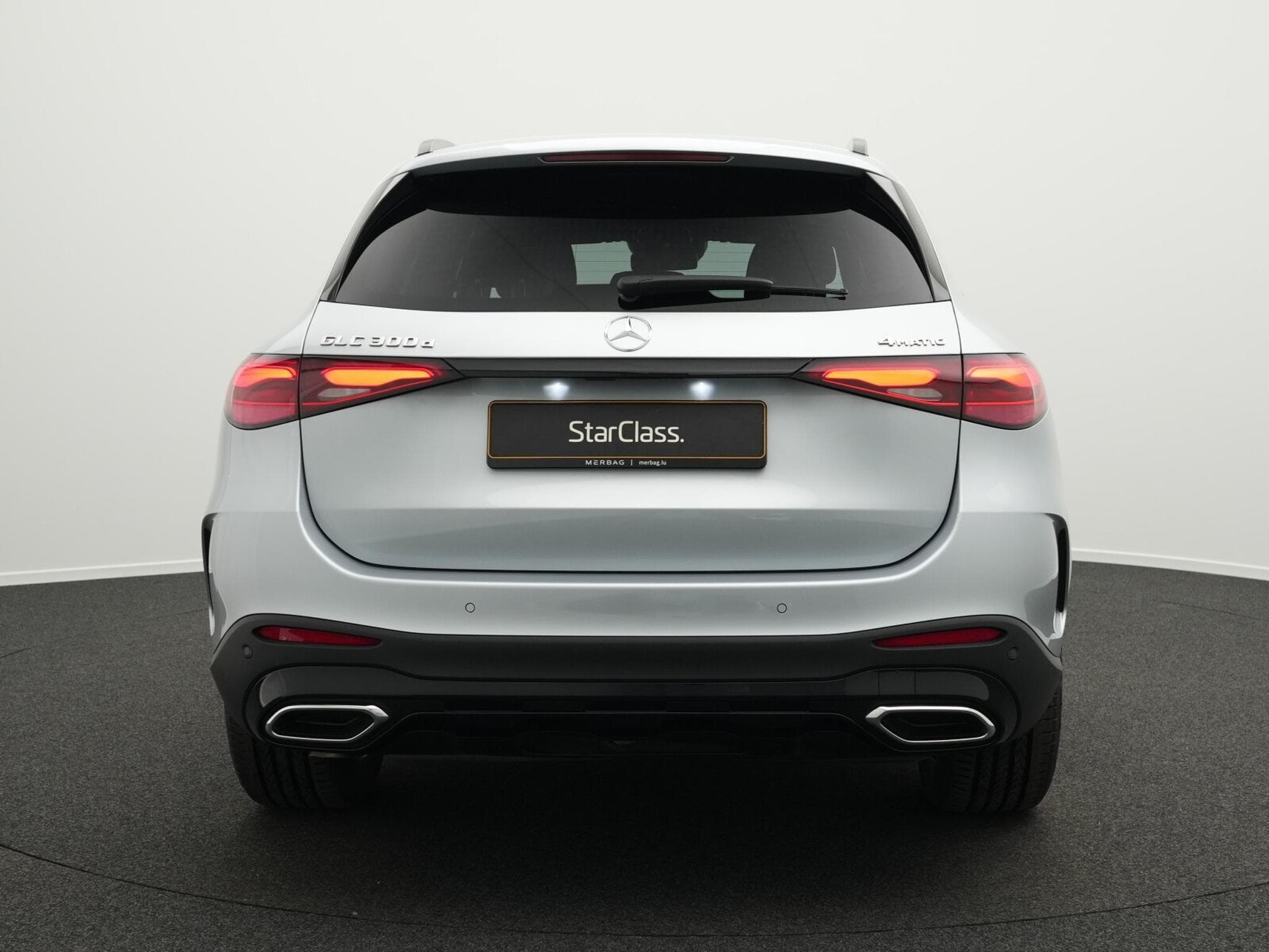 Mercedes GLC 300 d 4MATIC AMG-Line Digital+AHK+360+Memory (2024) - Photo 4