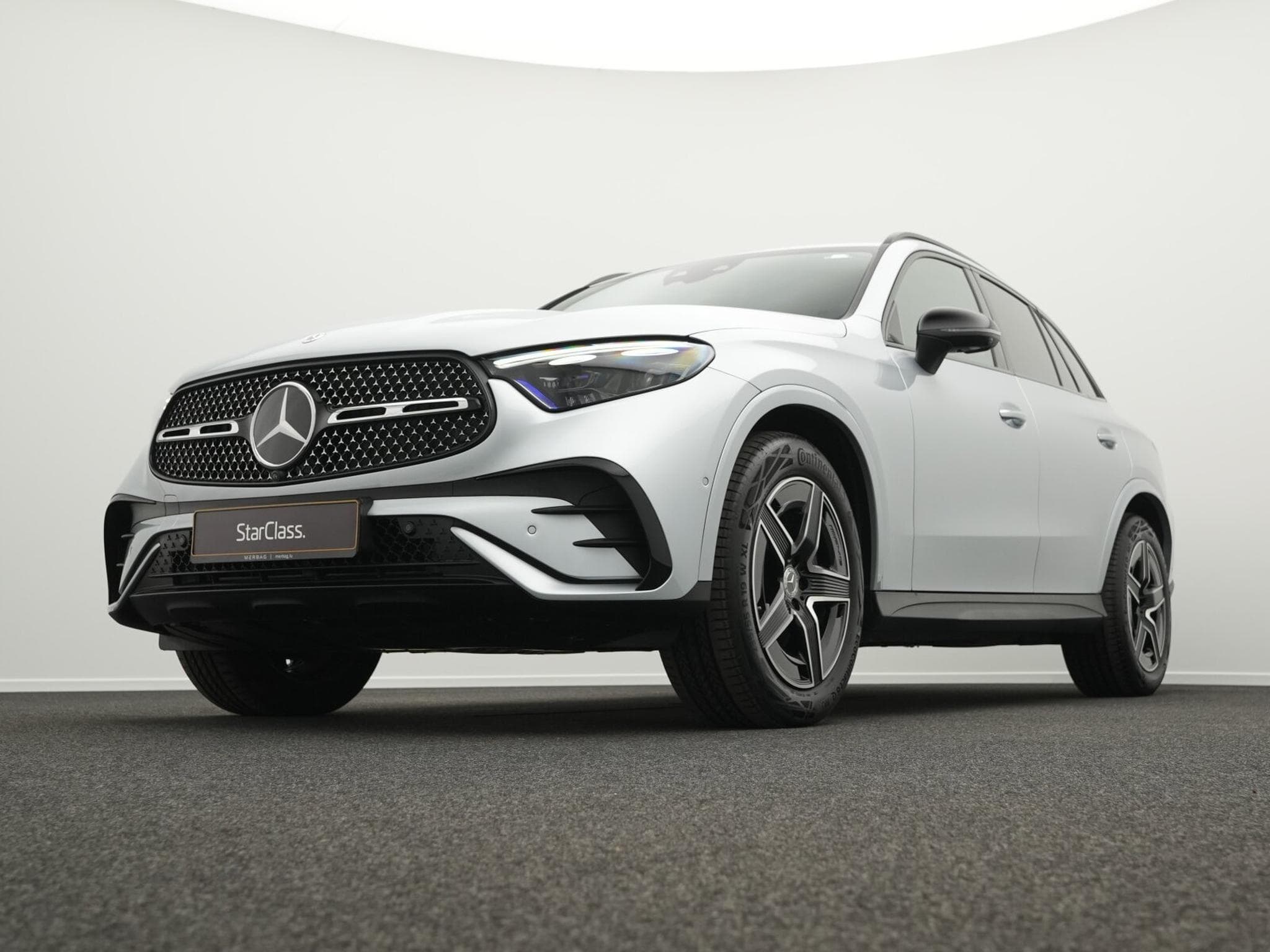 Mercedes GLC 300 d 4MATIC AMG-Line Digital+AHK+360+Memory (2024) - Photo 8