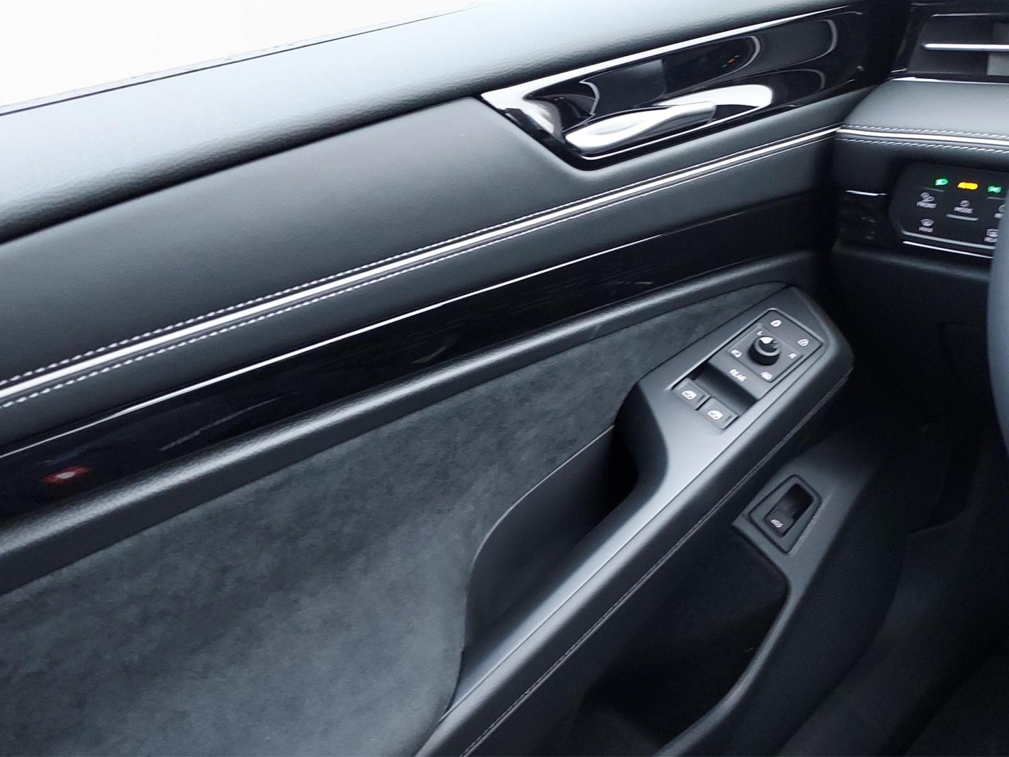 VW ID.7 Tourer Pro S (2026) - Photo 11