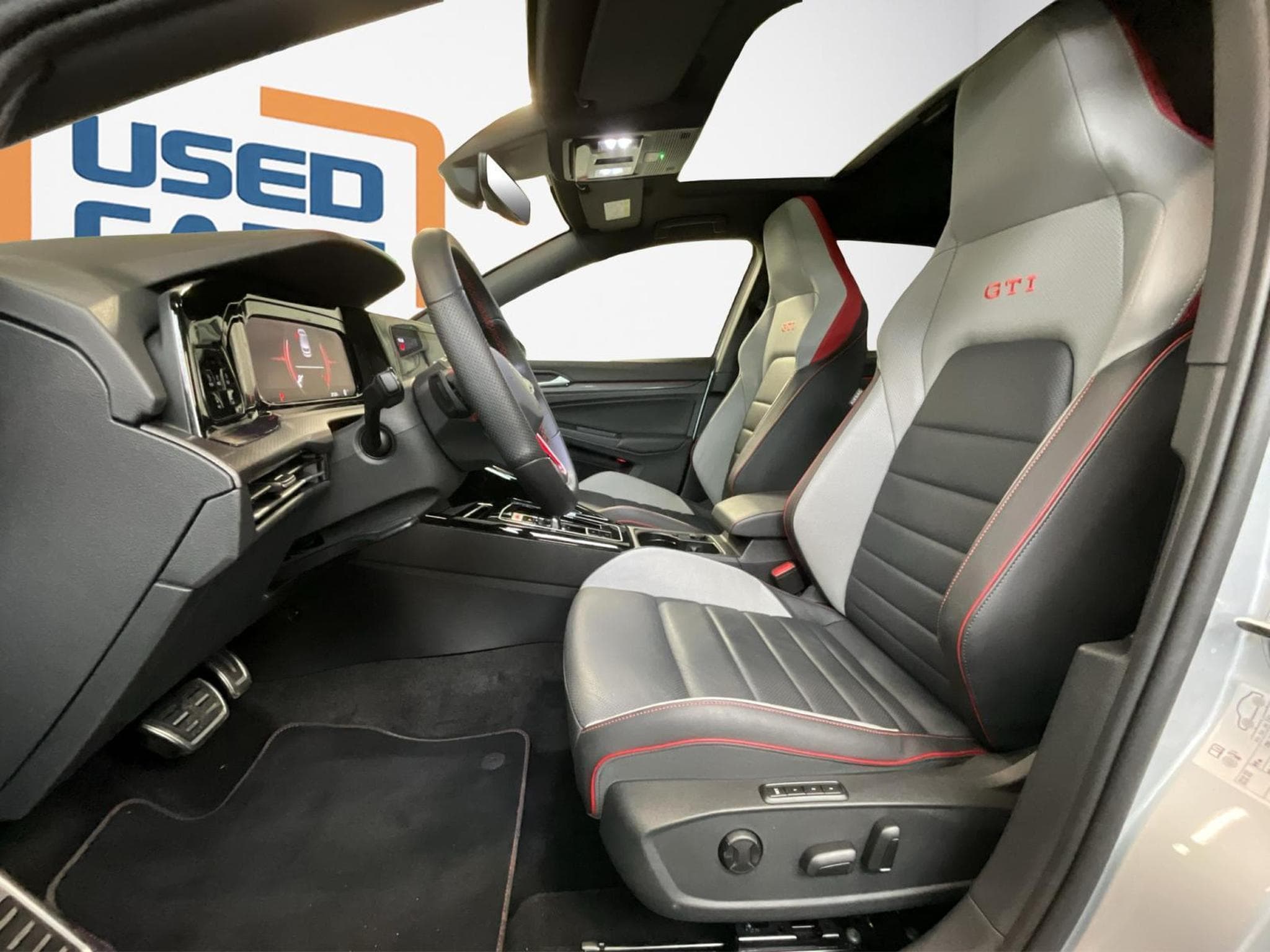 VW Golf Gti-Clubsport+DSG+P.GTI+Matrix (2024) - Foto 9