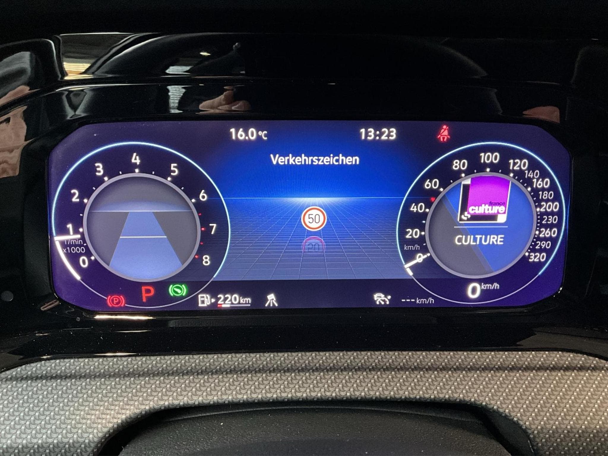 VW Golf R+DSG+4M+P.Leder+Akra+Pano (2021) - Foto 11