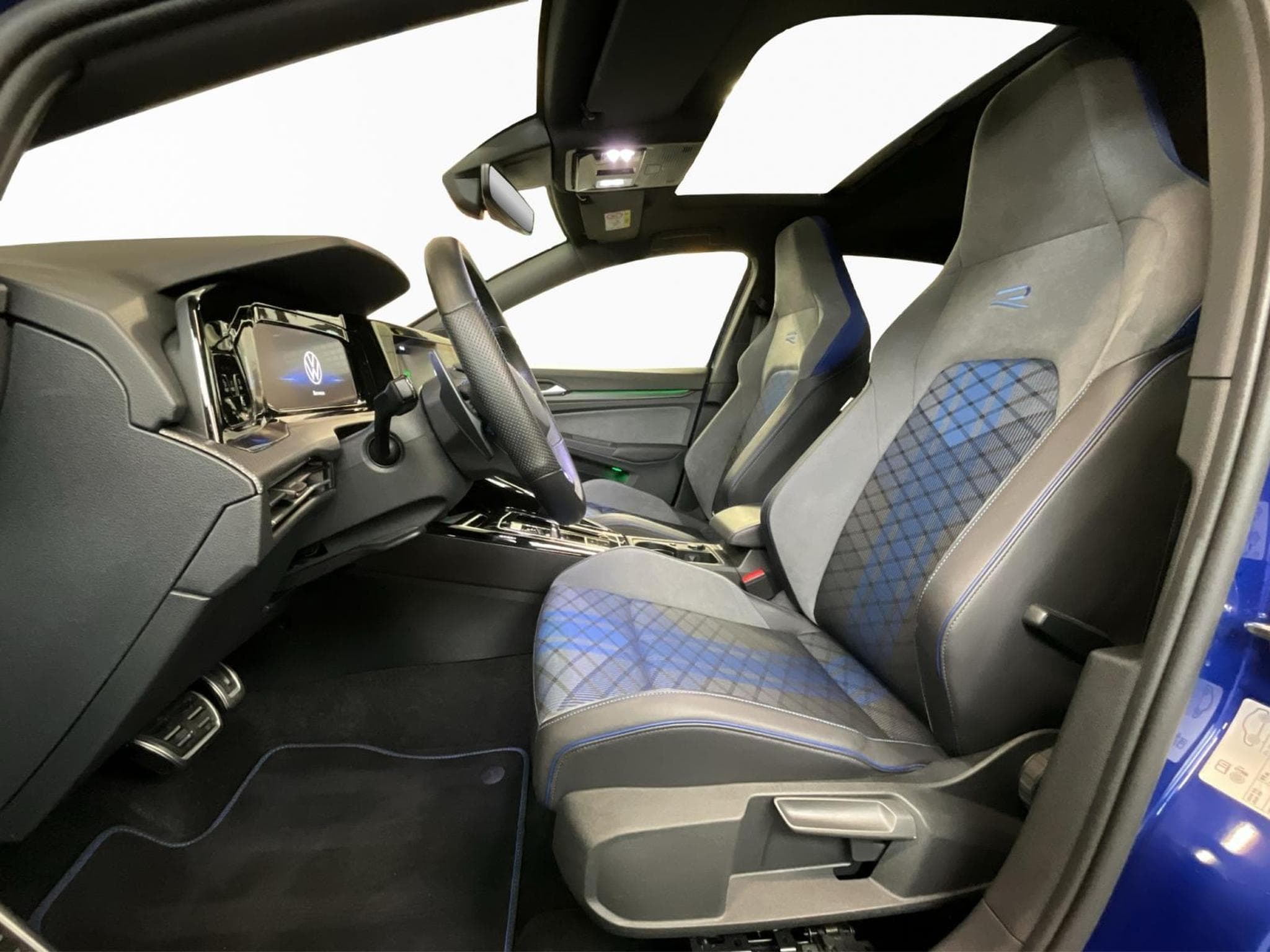VW Golf R-Perfomance+4M+DSG+LM19 (2023) - Photo 9