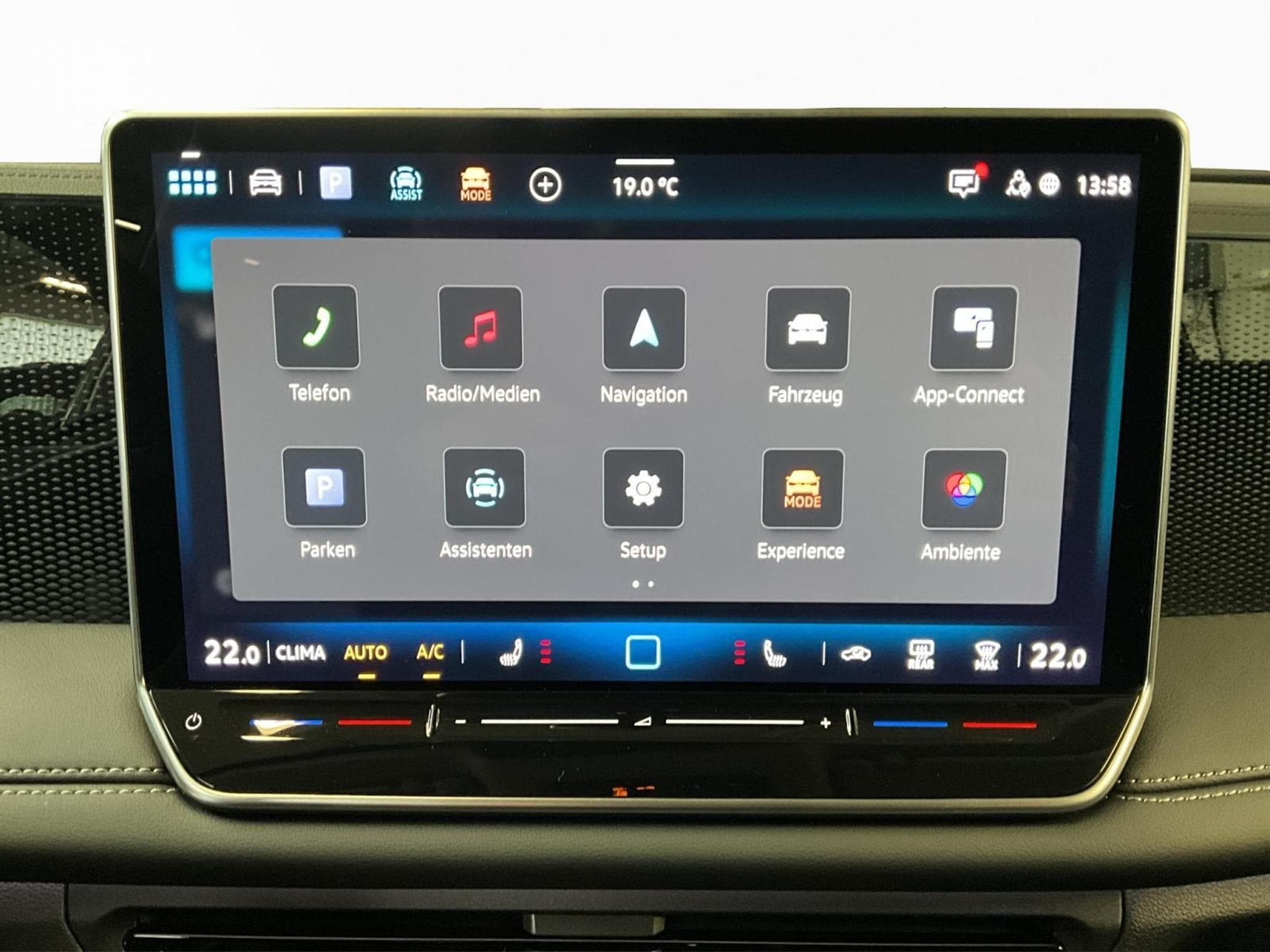 VW Tiguan Life+DSG+P.Design+P.Confort (2025) - Foto 13