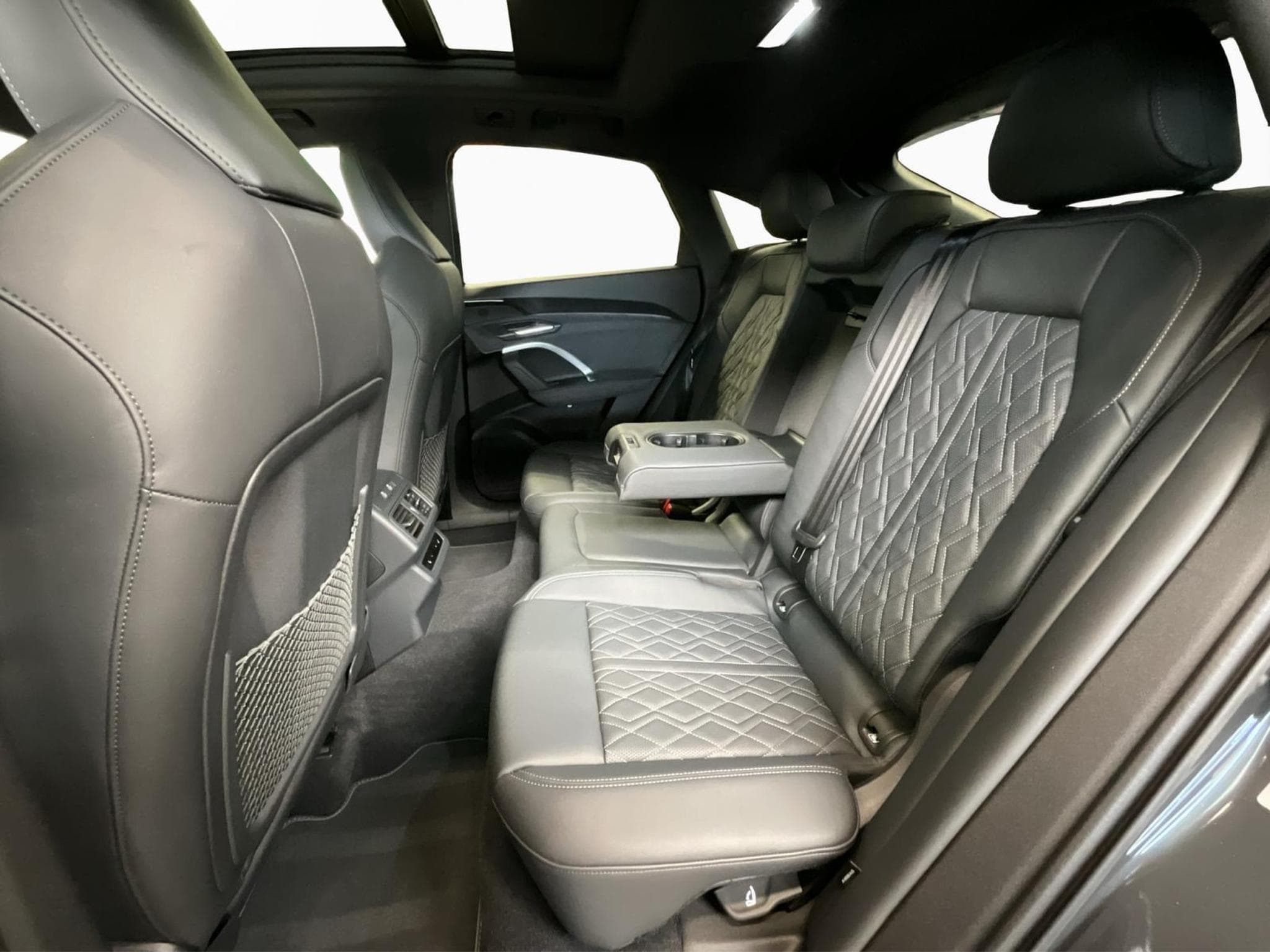 Audi SQ5 SB+S-Tronic+Quattro+P.Premium (2025) - Photo 16